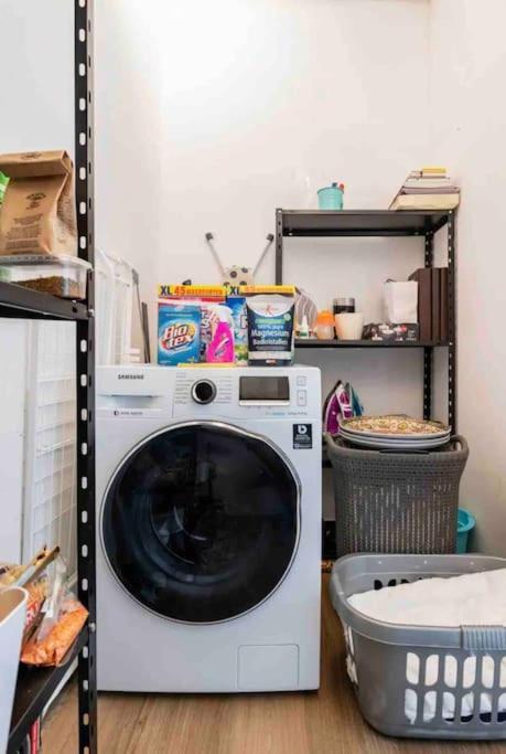 Large And Spacious 4-bedroom With Roofterras * Amsterdam