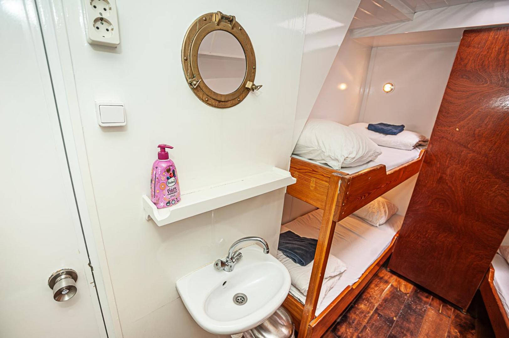 Hotel The @ Mps Noorderzon 2*