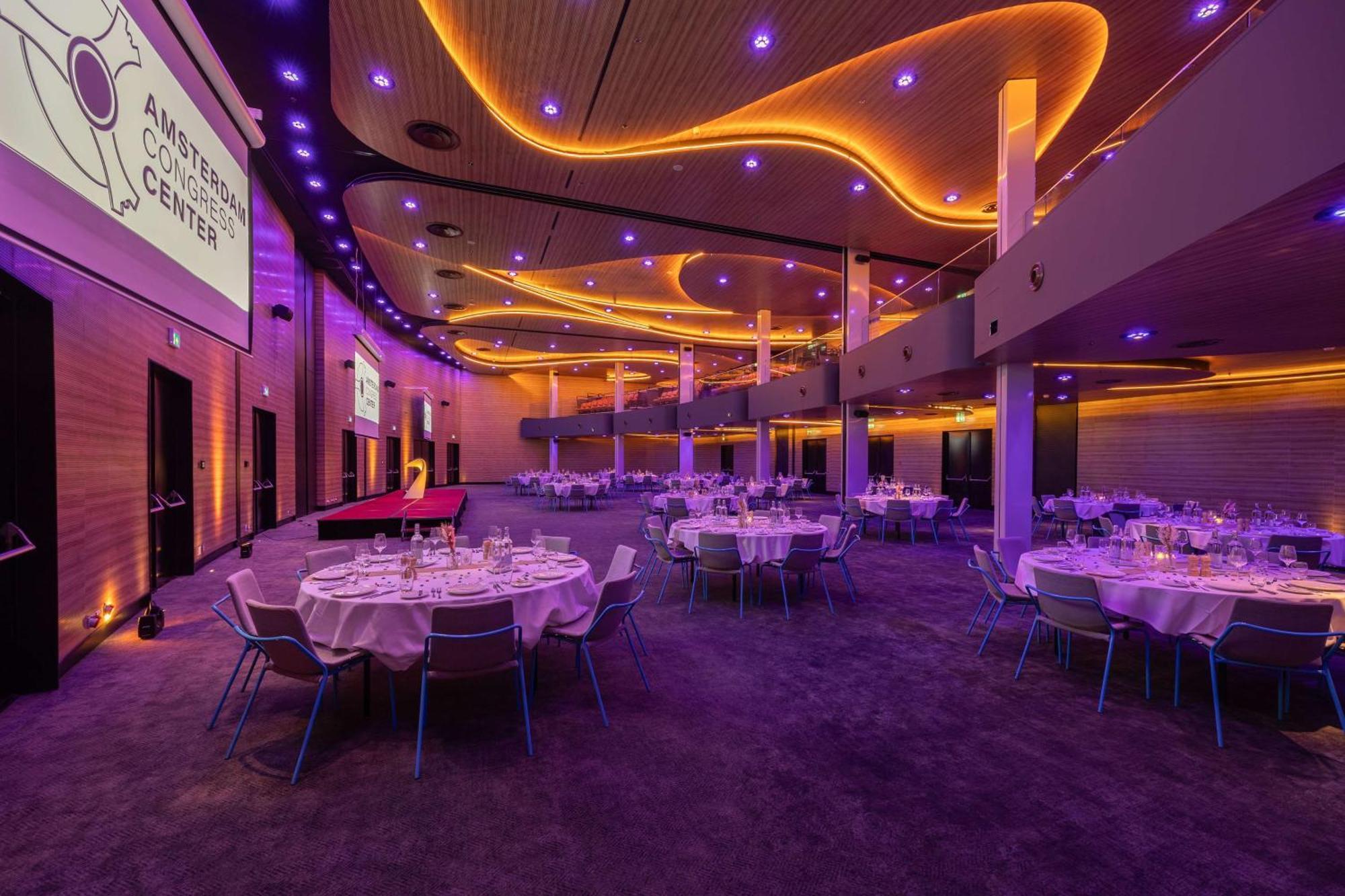 Hotel Park By Radisson City West 4*