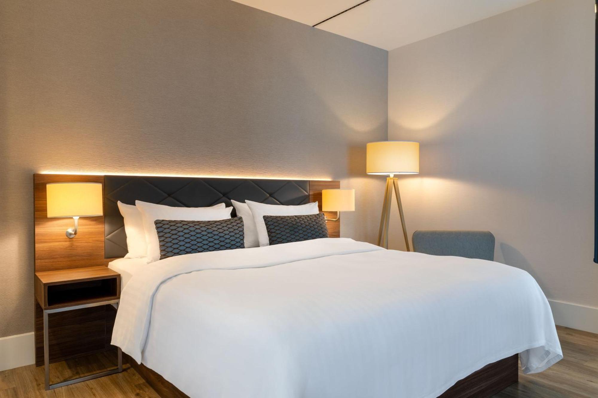 Element Hotel 4*