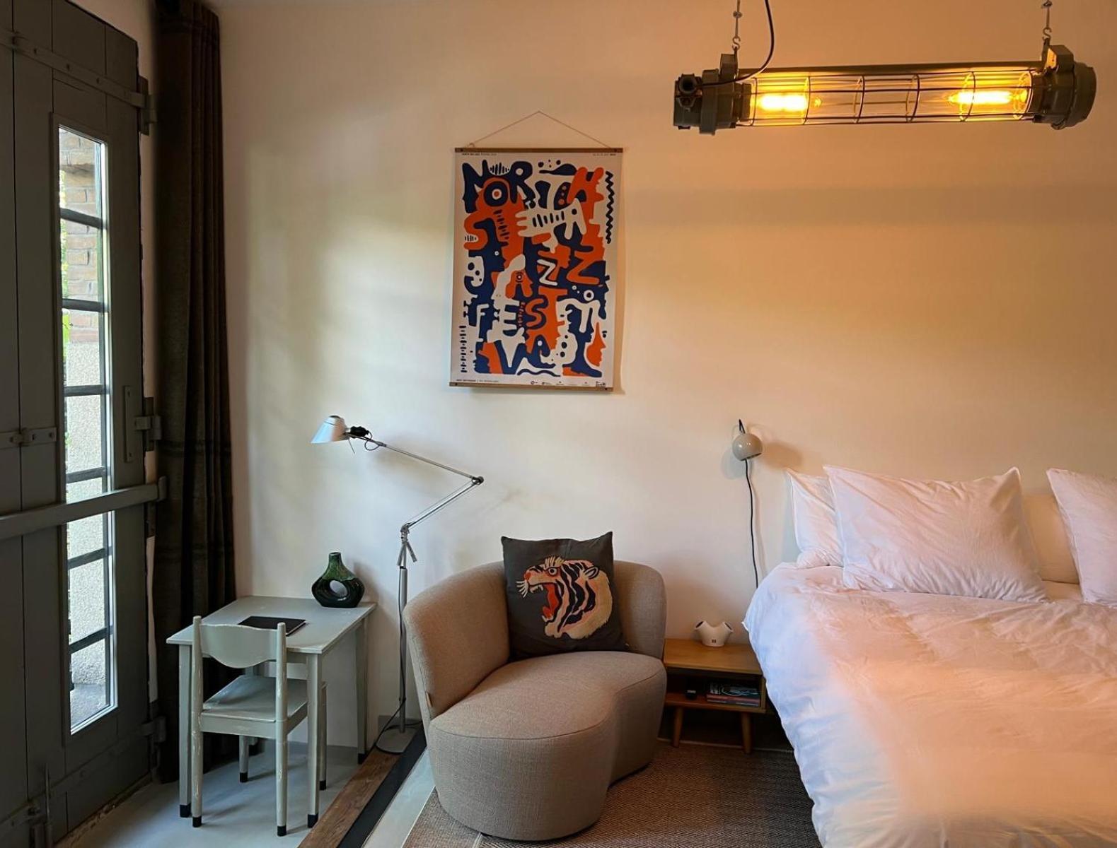 Garage Bed and breakfast Ámsterdam