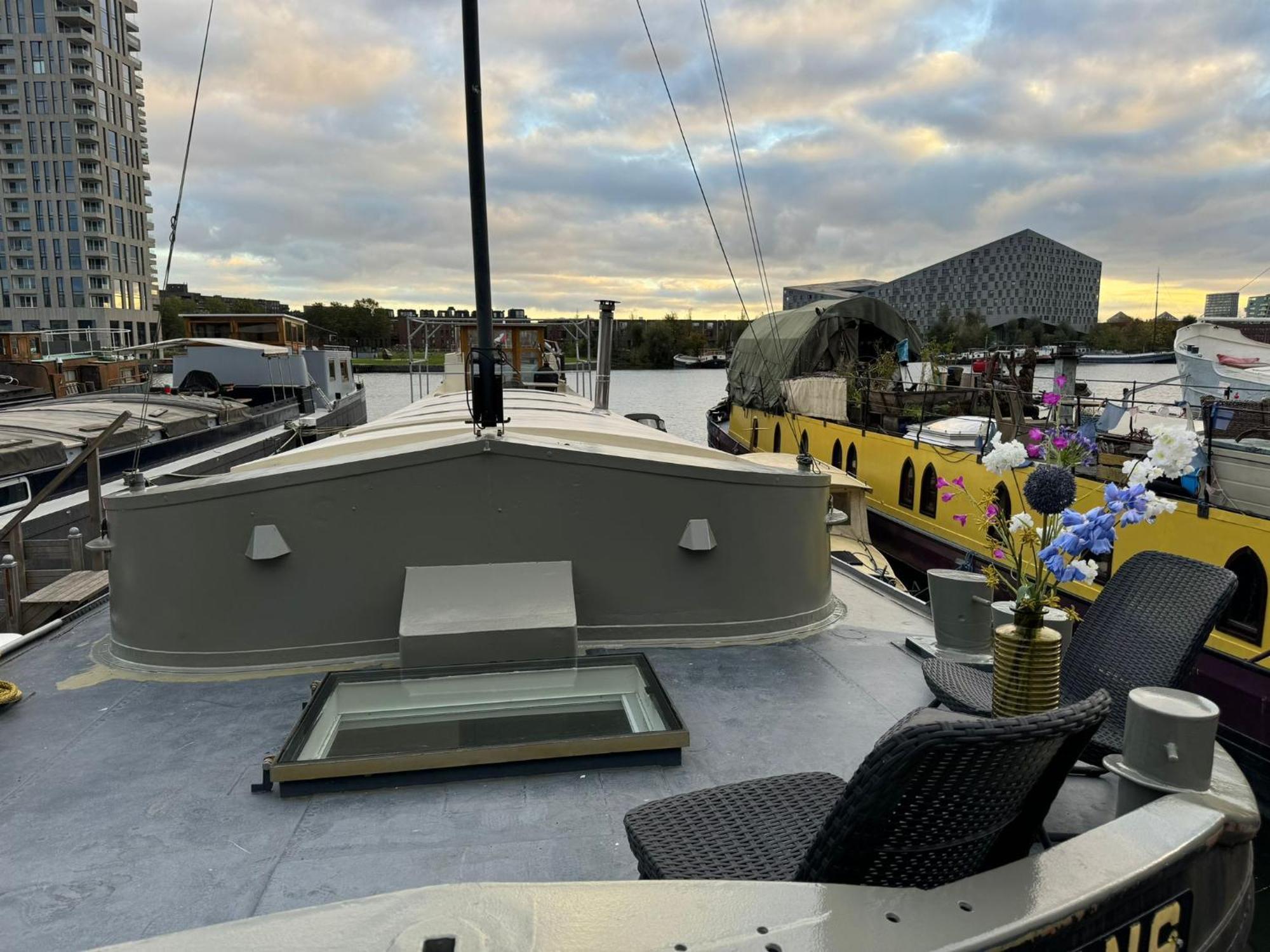 Maison d'hôtes Boat - A Unique Houseboat In Amsterdam