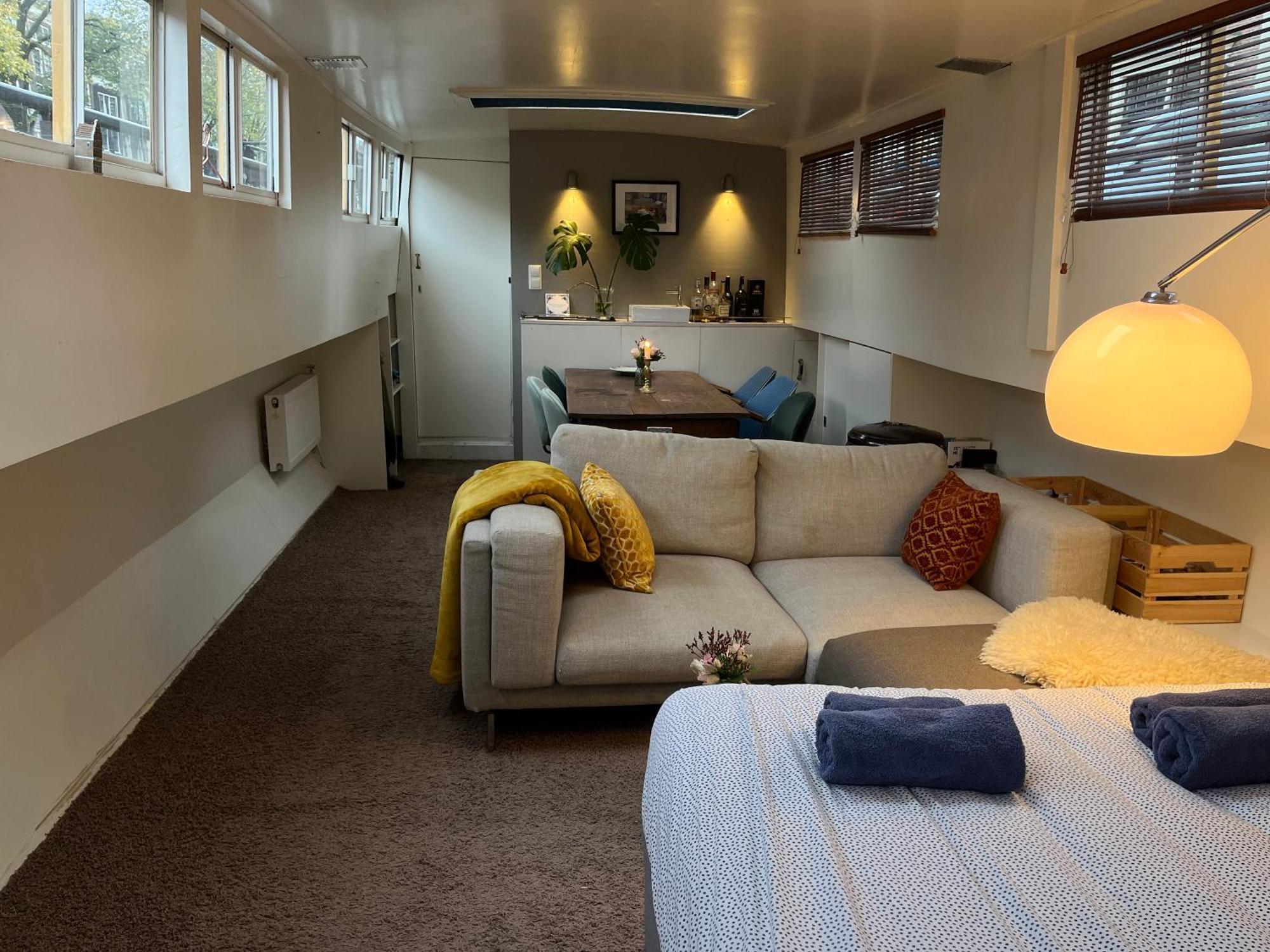 Séjour chez l'habitant Woonboot Josja *