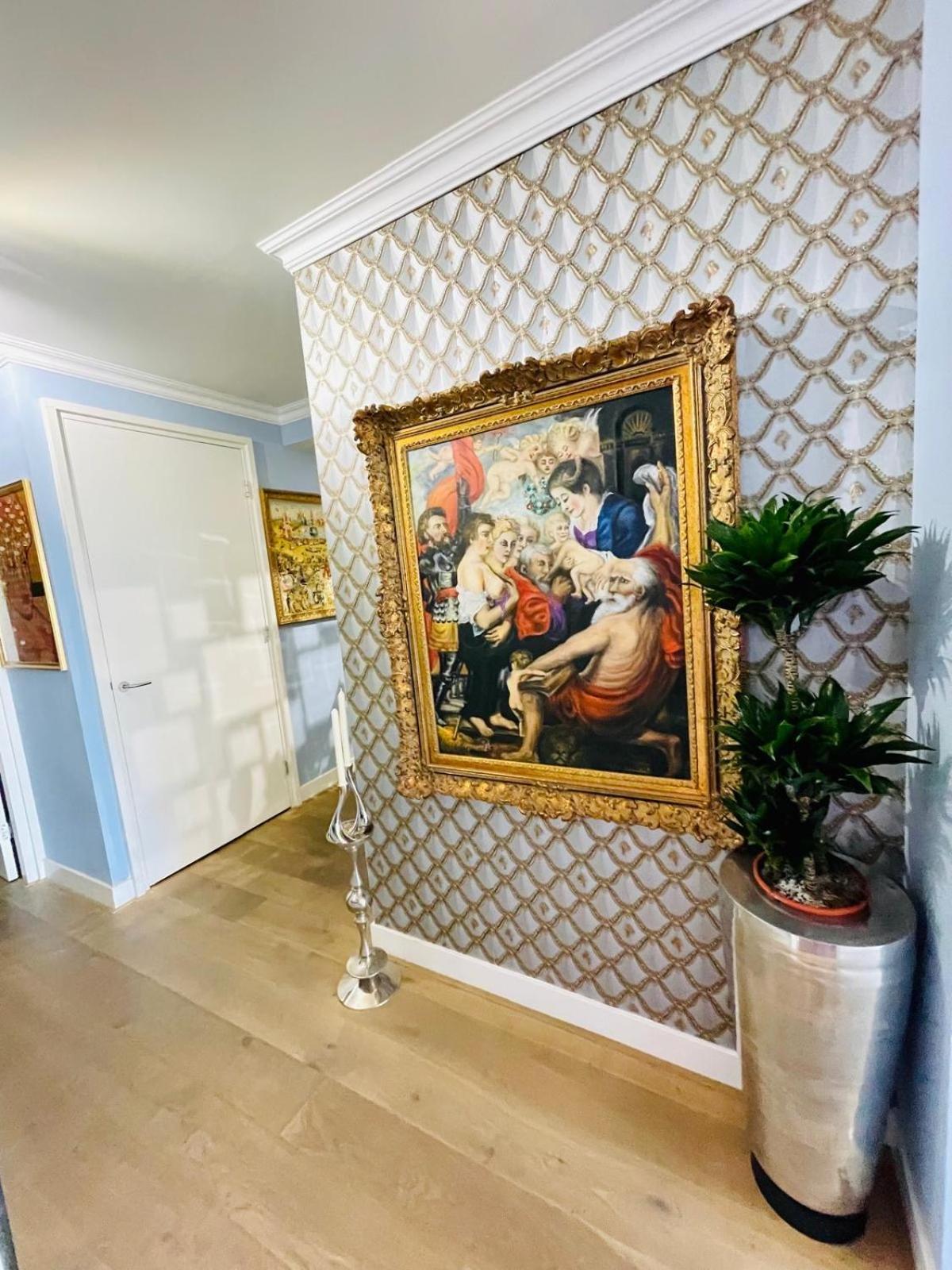 Luxury Center With Canal View 1 Kingsize Bed And 1 Sleeping Sofa Appartement *