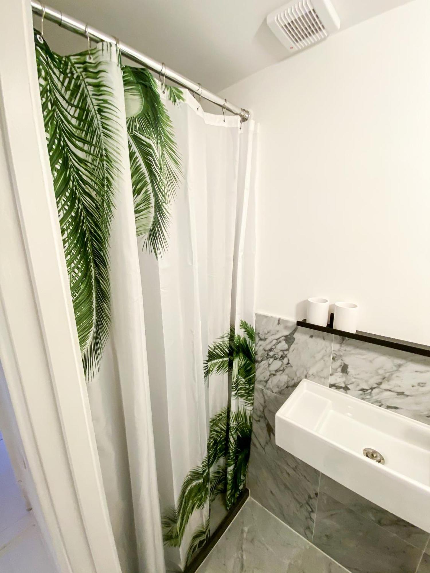 Hébergement de vacances Large En-suite In Historic Canalhouse From 1729 *