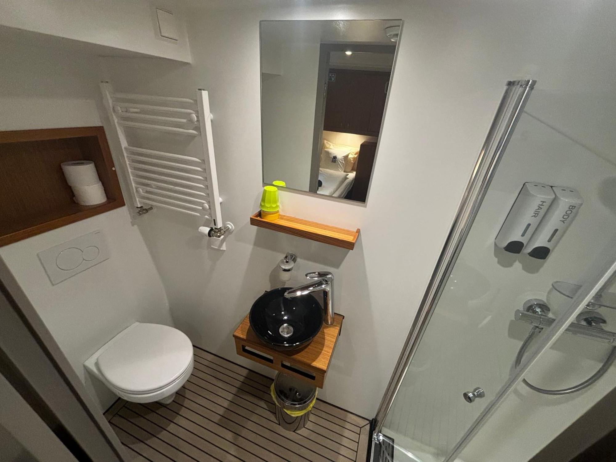 Hotelboat Iris Ámsterdam