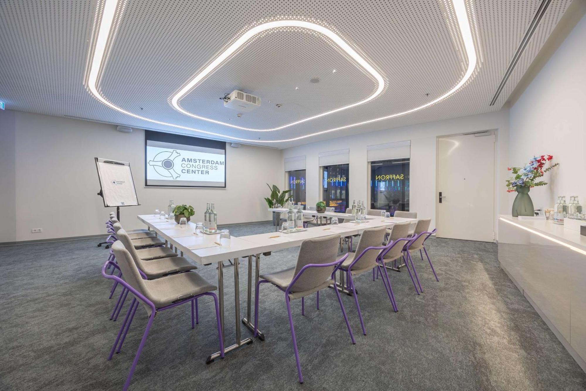 Hotel Park By Radisson West 4*