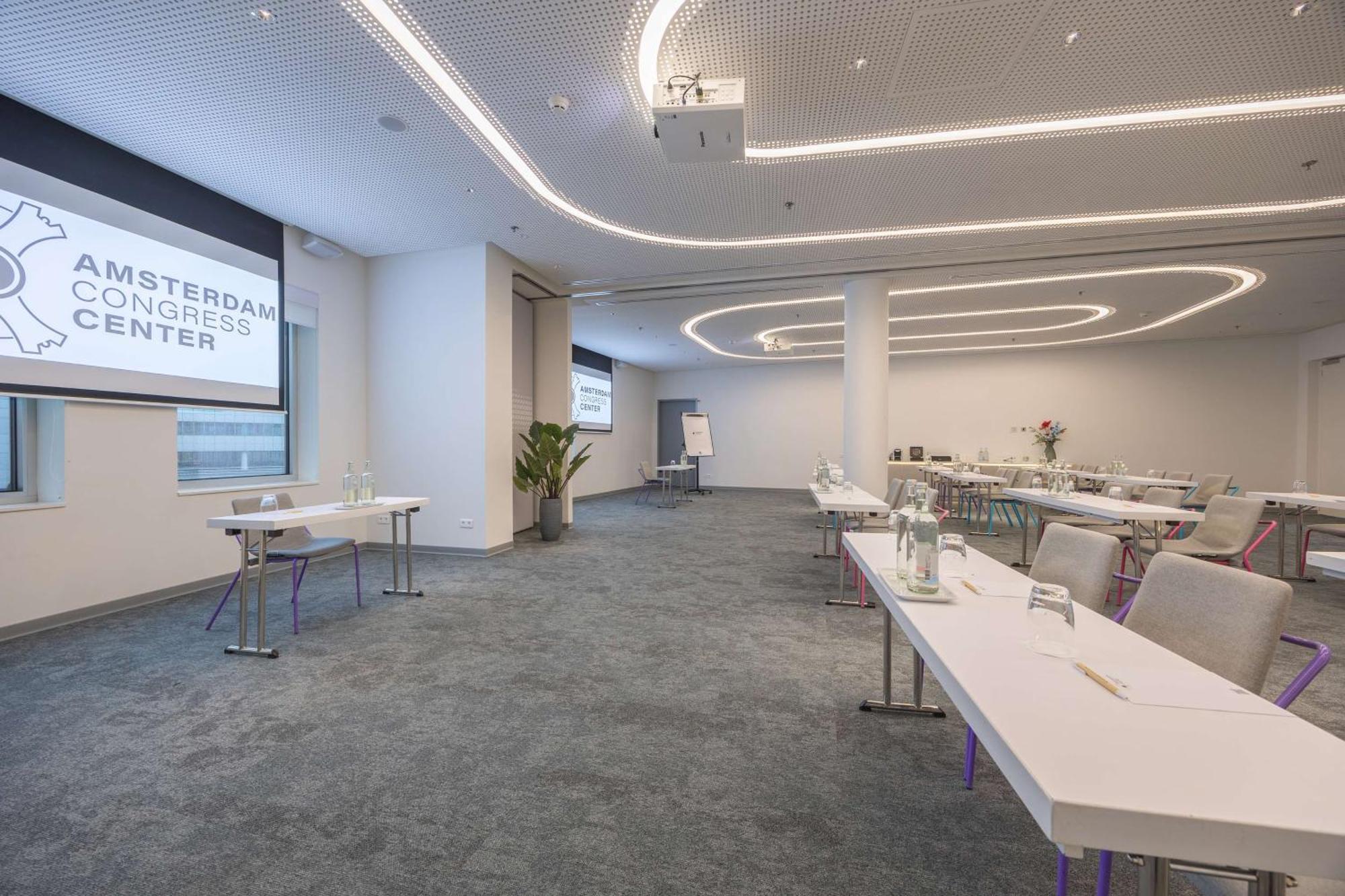 Hotel Park By Radisson West 4*