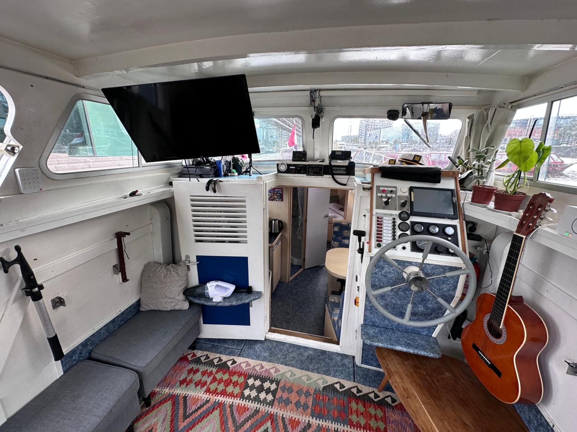 Luxury Houseboat