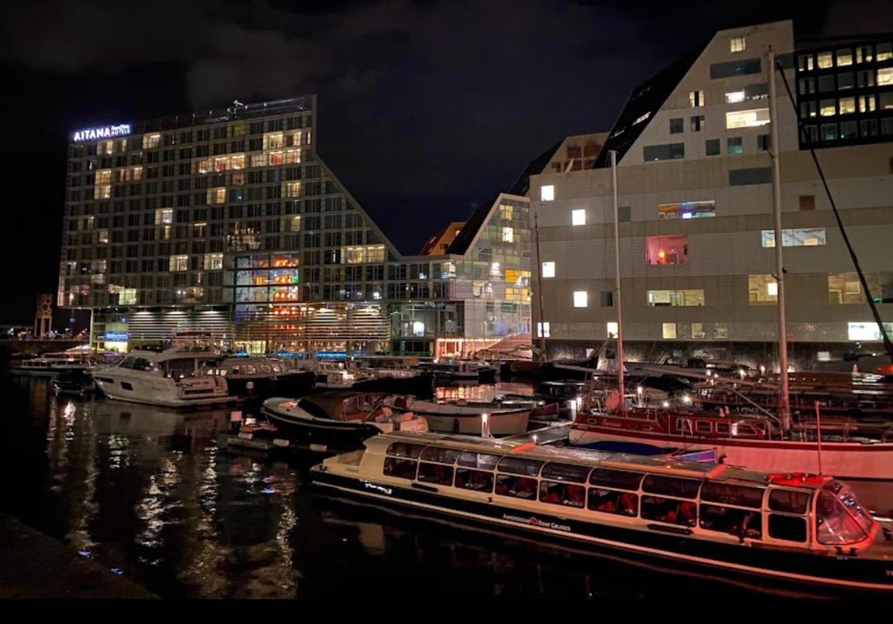 Bateau-hôtel Luxury Houseboat *