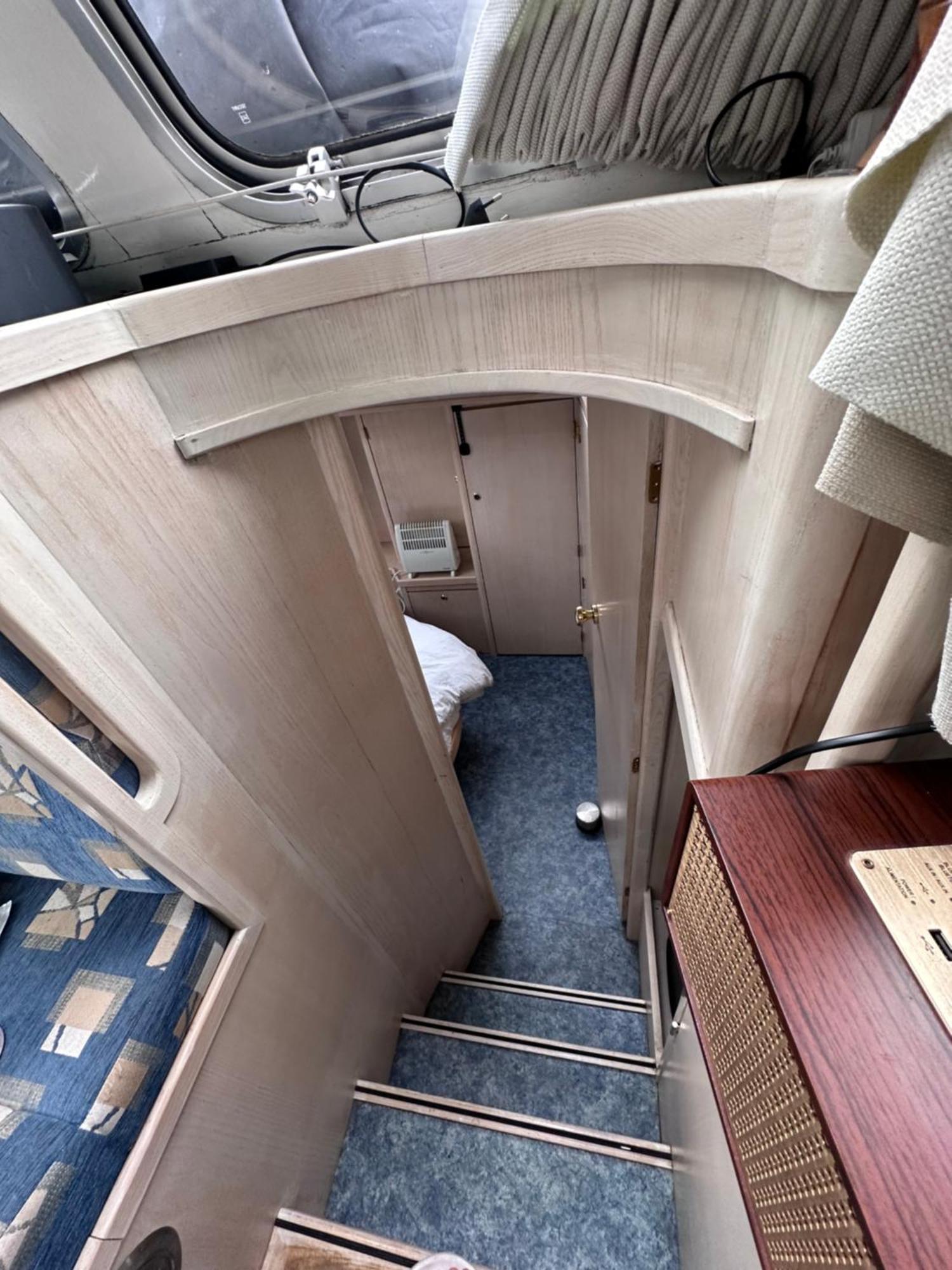 Bateau-hôtel Luxury Houseboat *