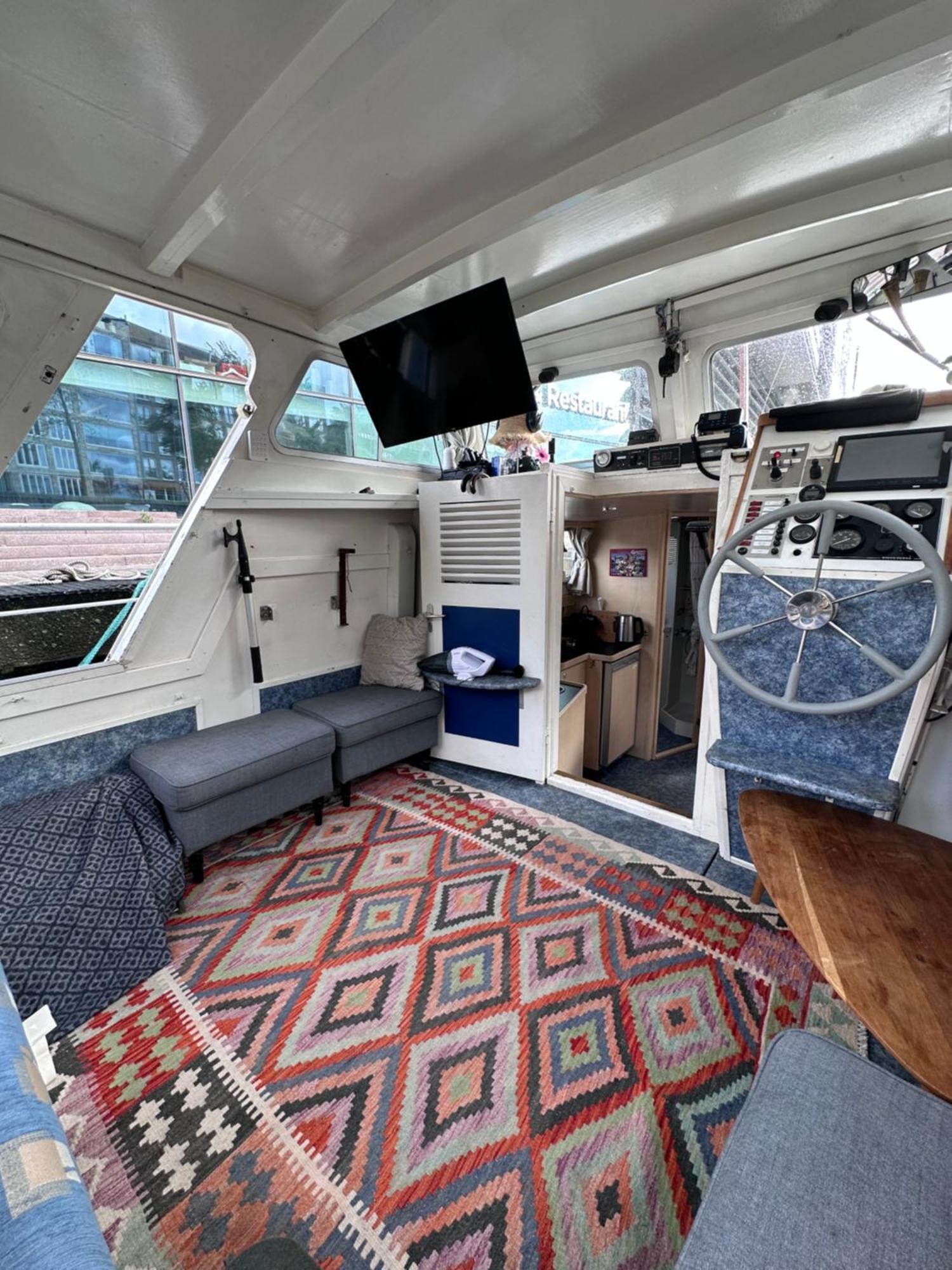 Luxury Houseboat Bateau-hôtel