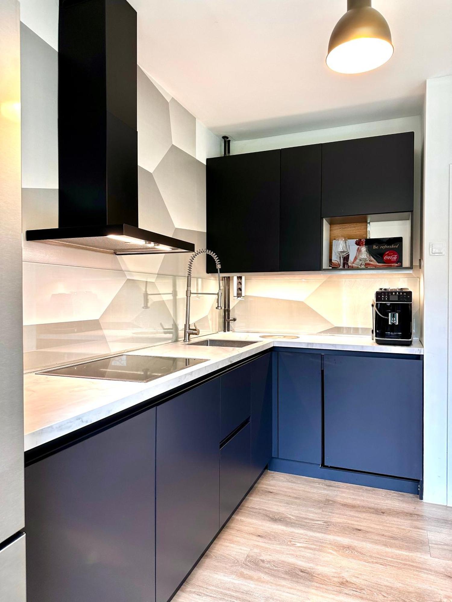 Appartement Cozy Retreat With Park Views And Free Parking