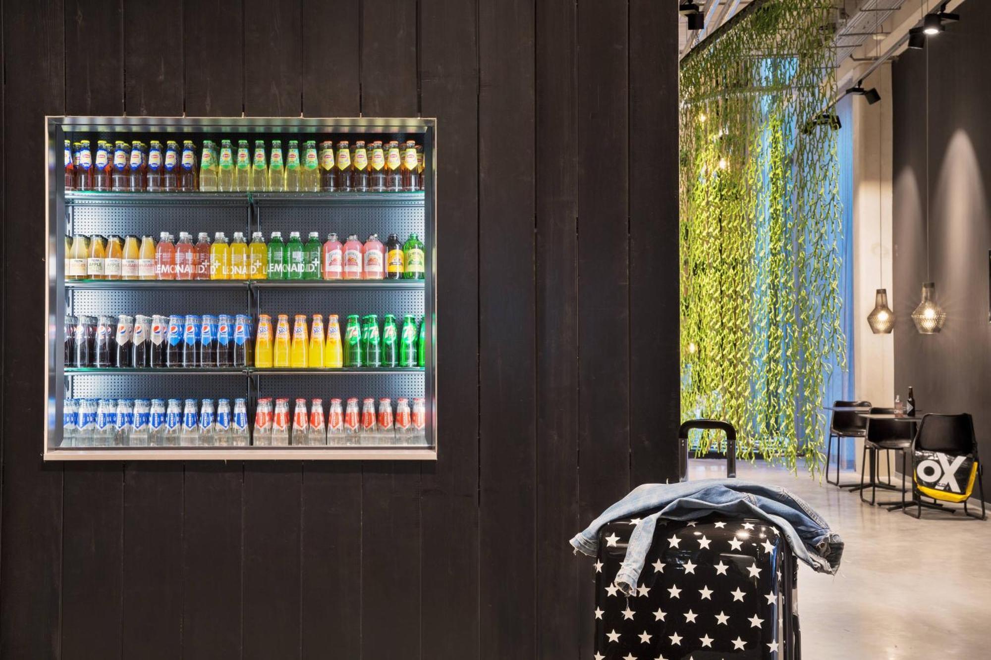 Moxy Houthavens Hotel 4*