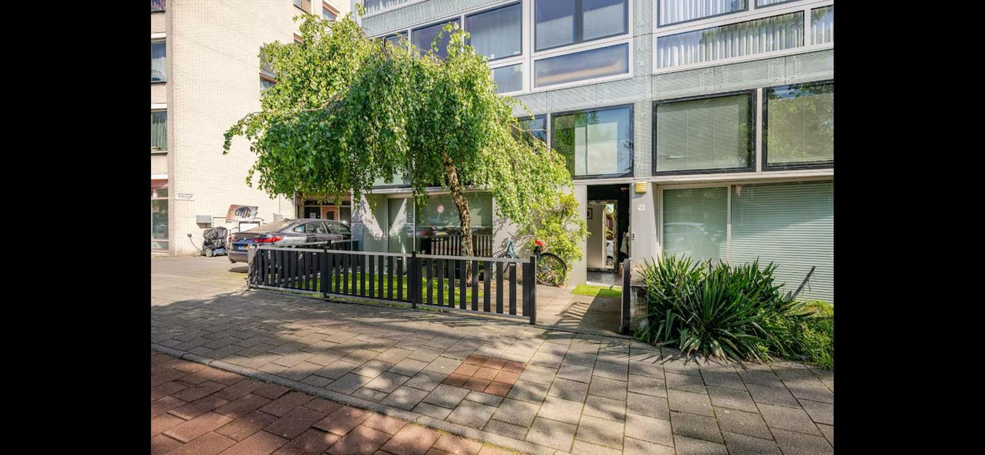 Apartment Private 3 Bedroom - *