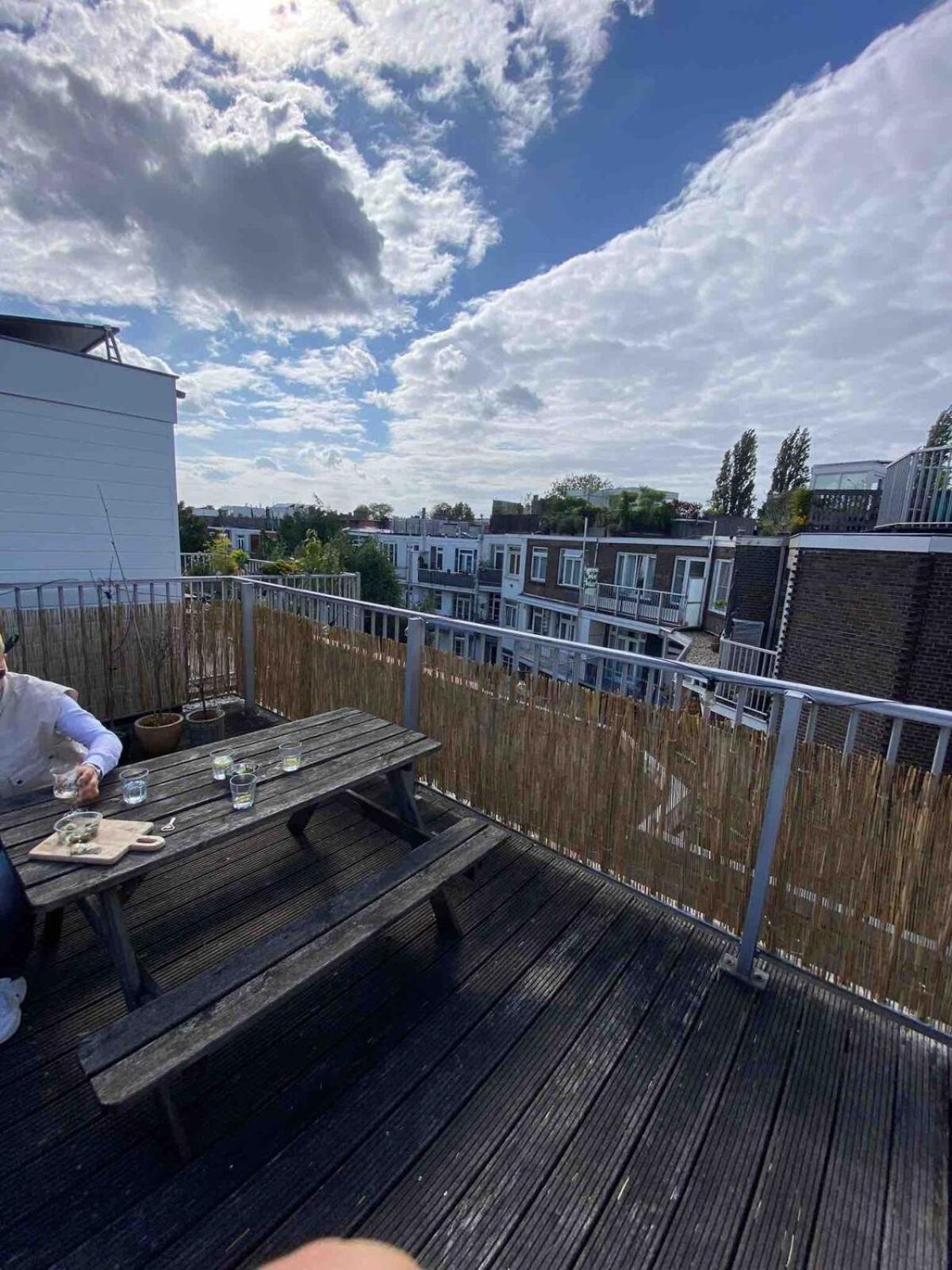 Cozy With Large Roof Terrace