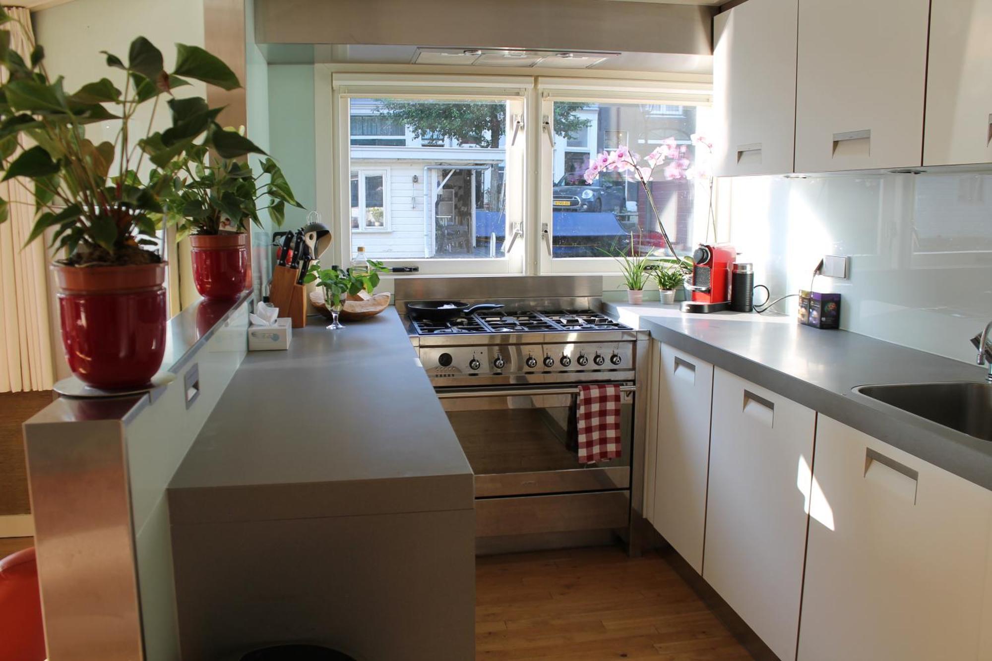 Houseboat Orpheus Bed & Breakfast Amsterdam