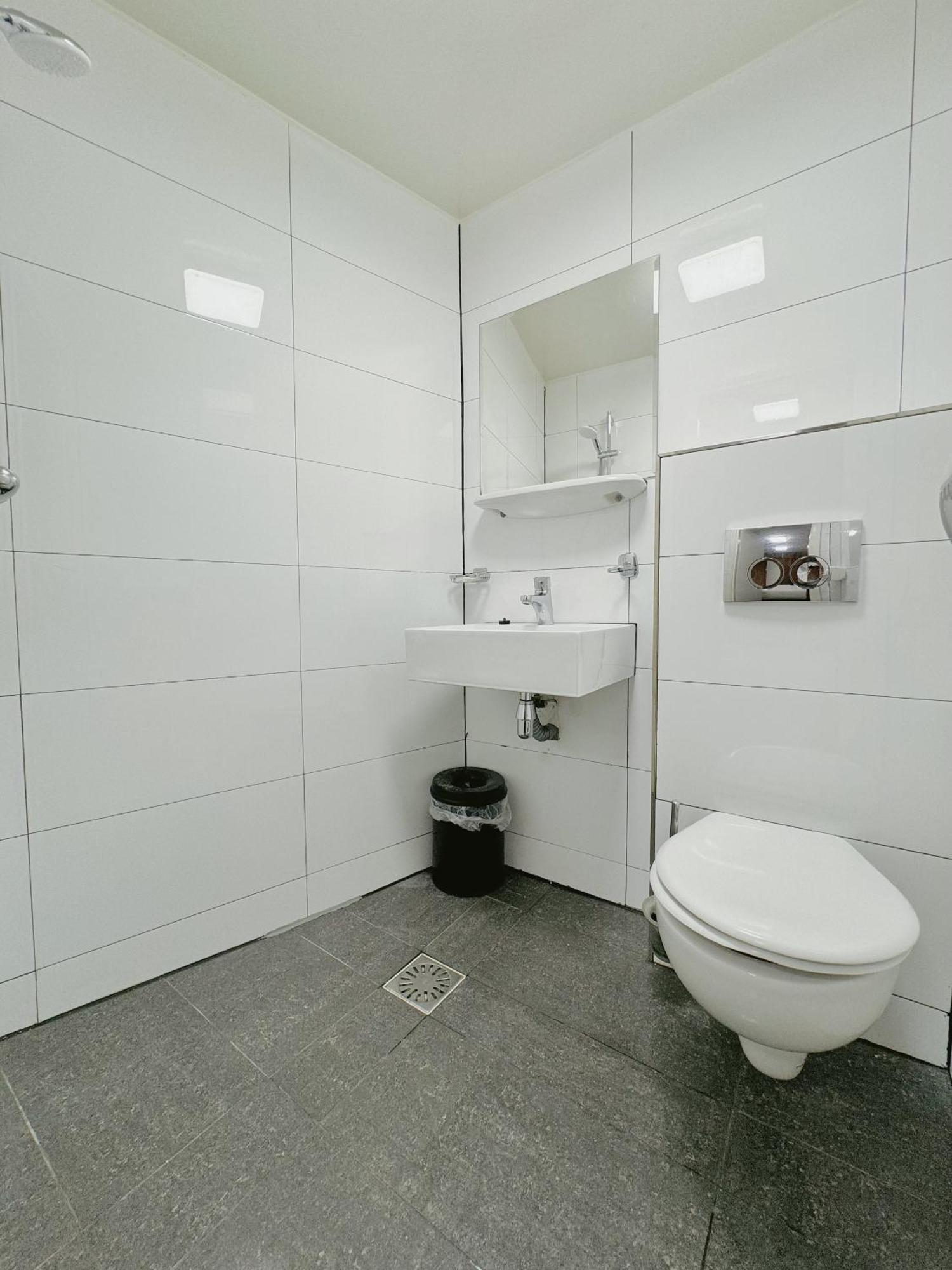 Hotel Cs 2*