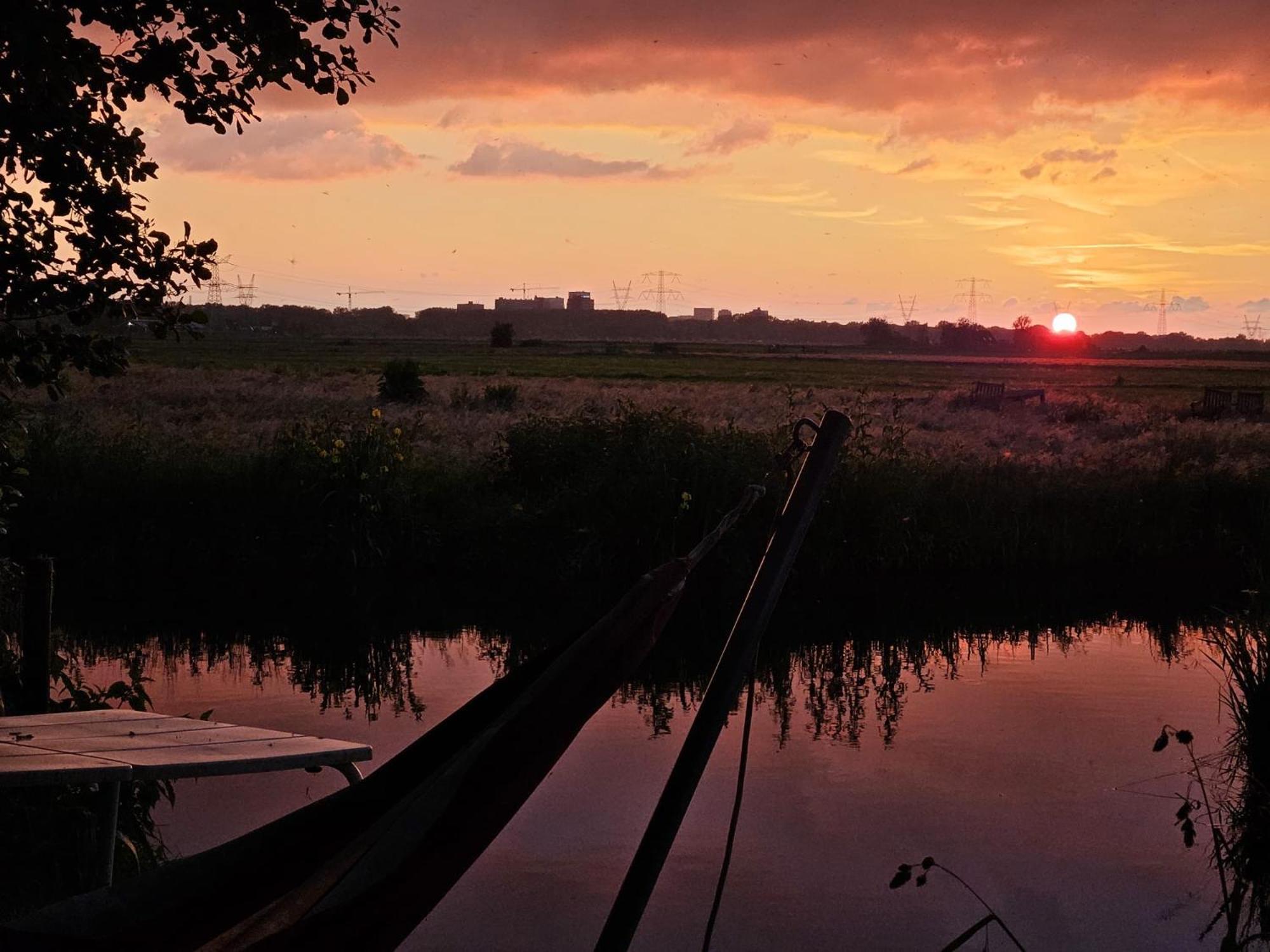 Very In Durgerdam, With Private Garden, Free Parking, Pets Allowed Hébergement de vacances *