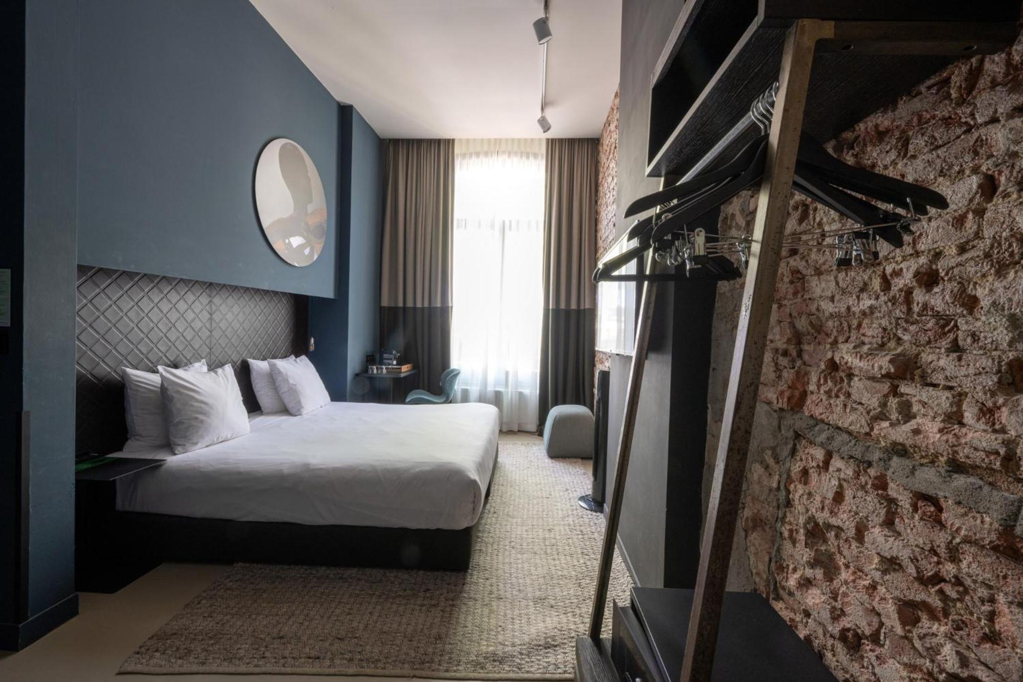 Ph Oosteinde Hotel 3*