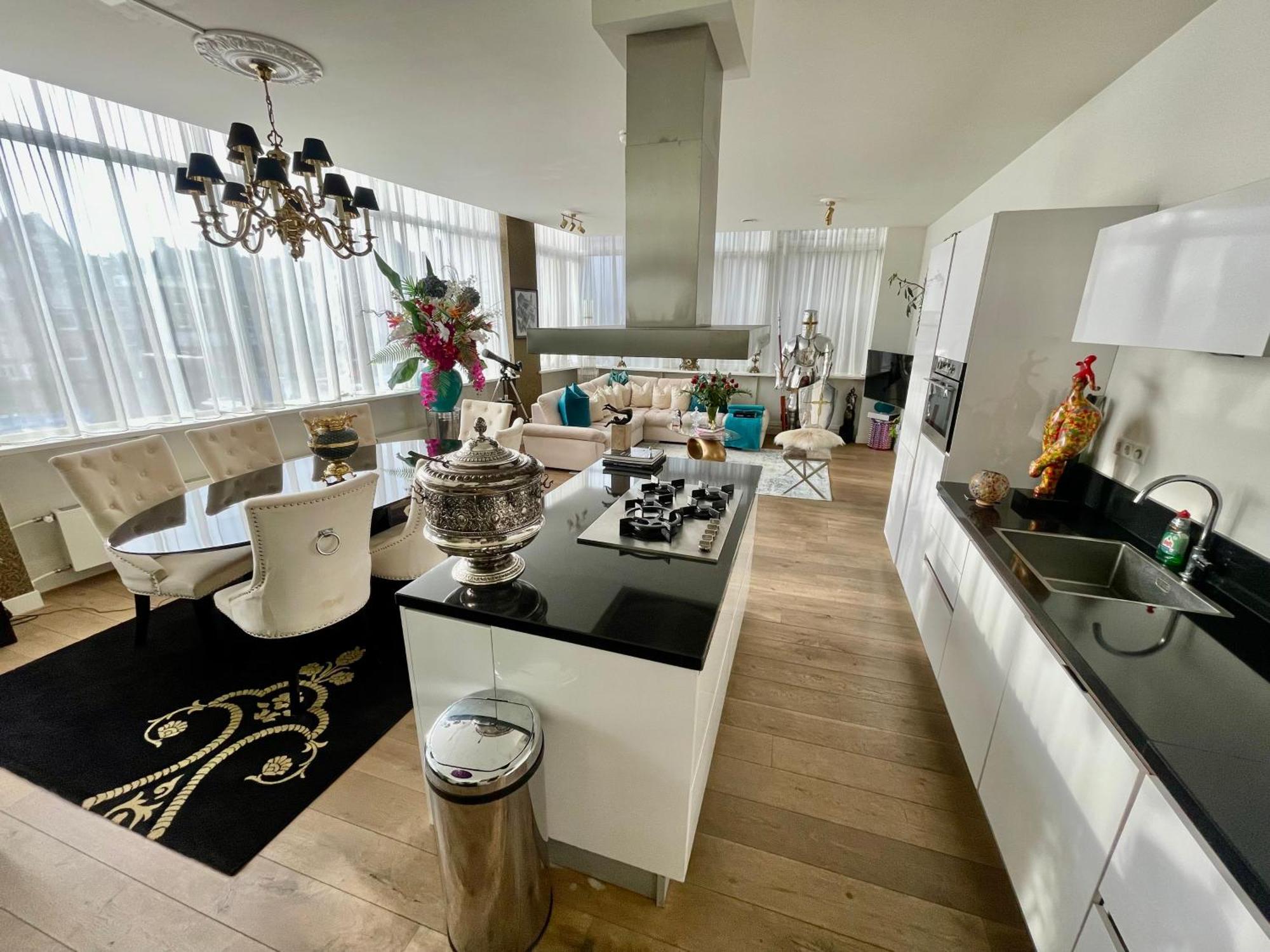 Appartement Luxury Center With Canal View 1 Kingsize Bed And 1 Sleeping Sofa