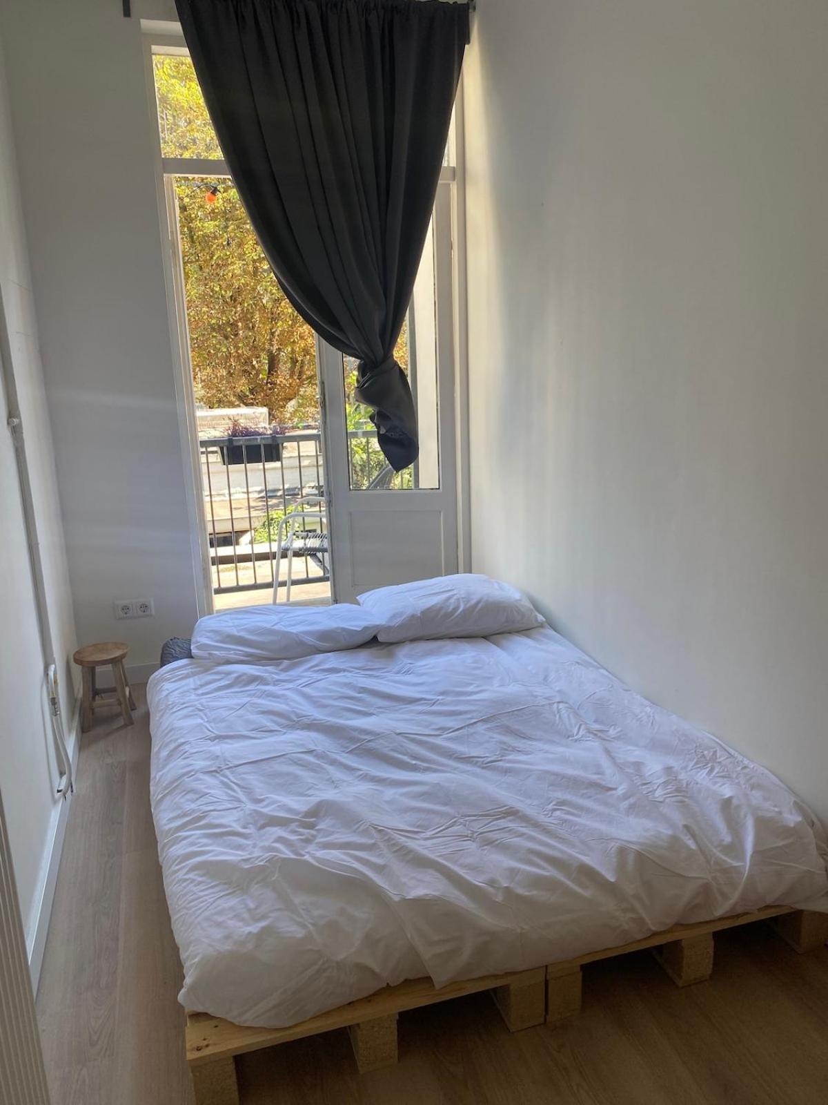 Appartement Centrally Located 2-bedroom In Oud-west Amsterdam