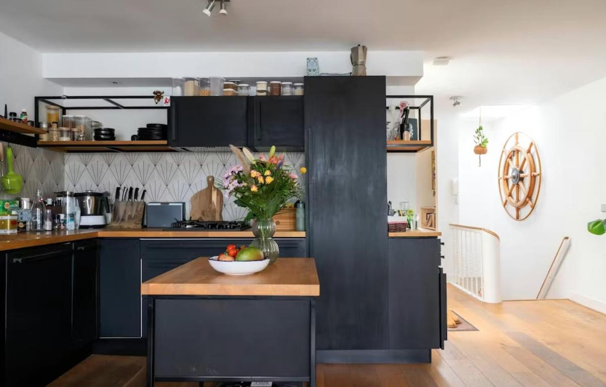 Spacious With Roofterrace By Vondelpark *