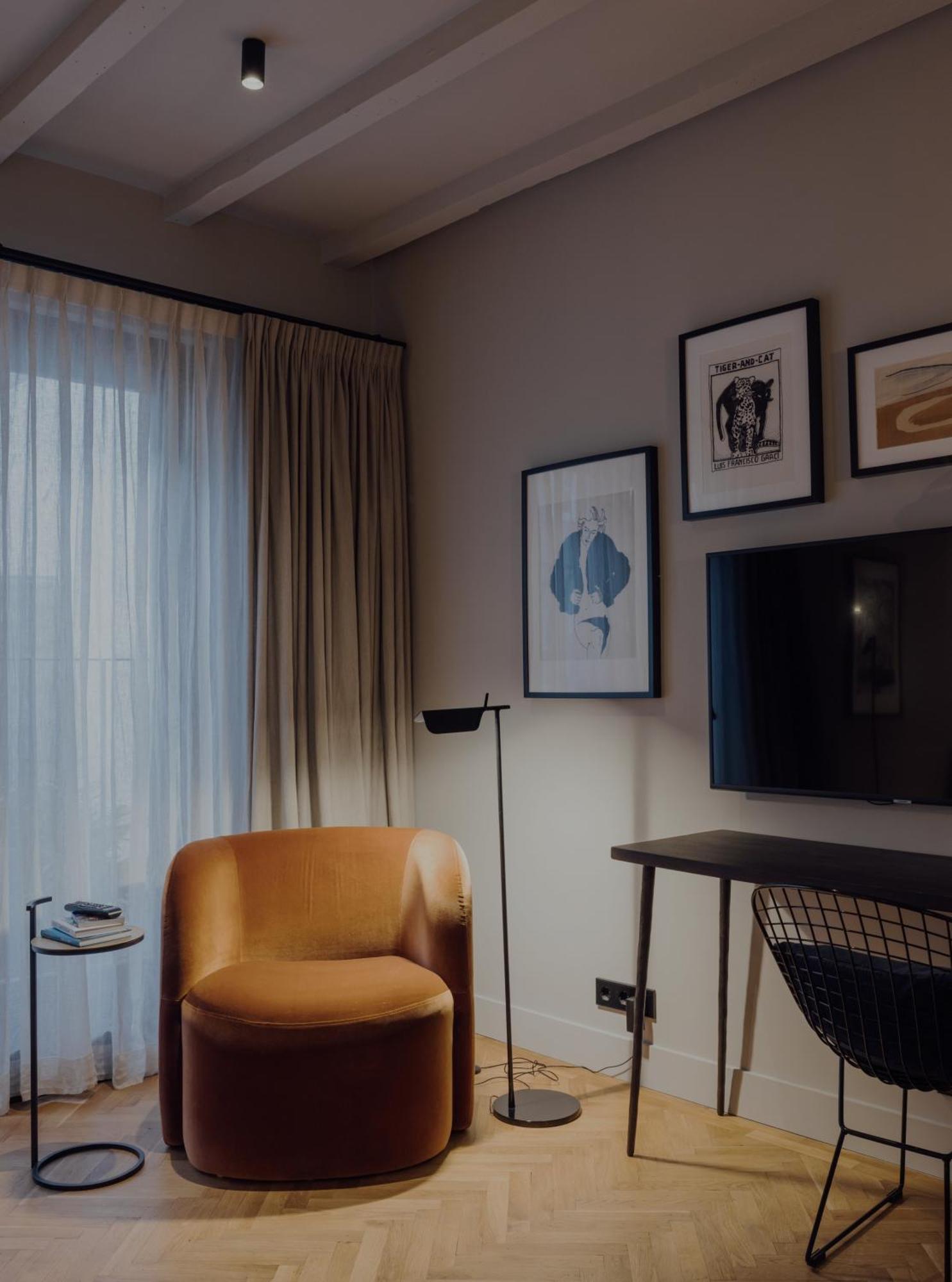 Couette-café No 7, Renovated February 2025