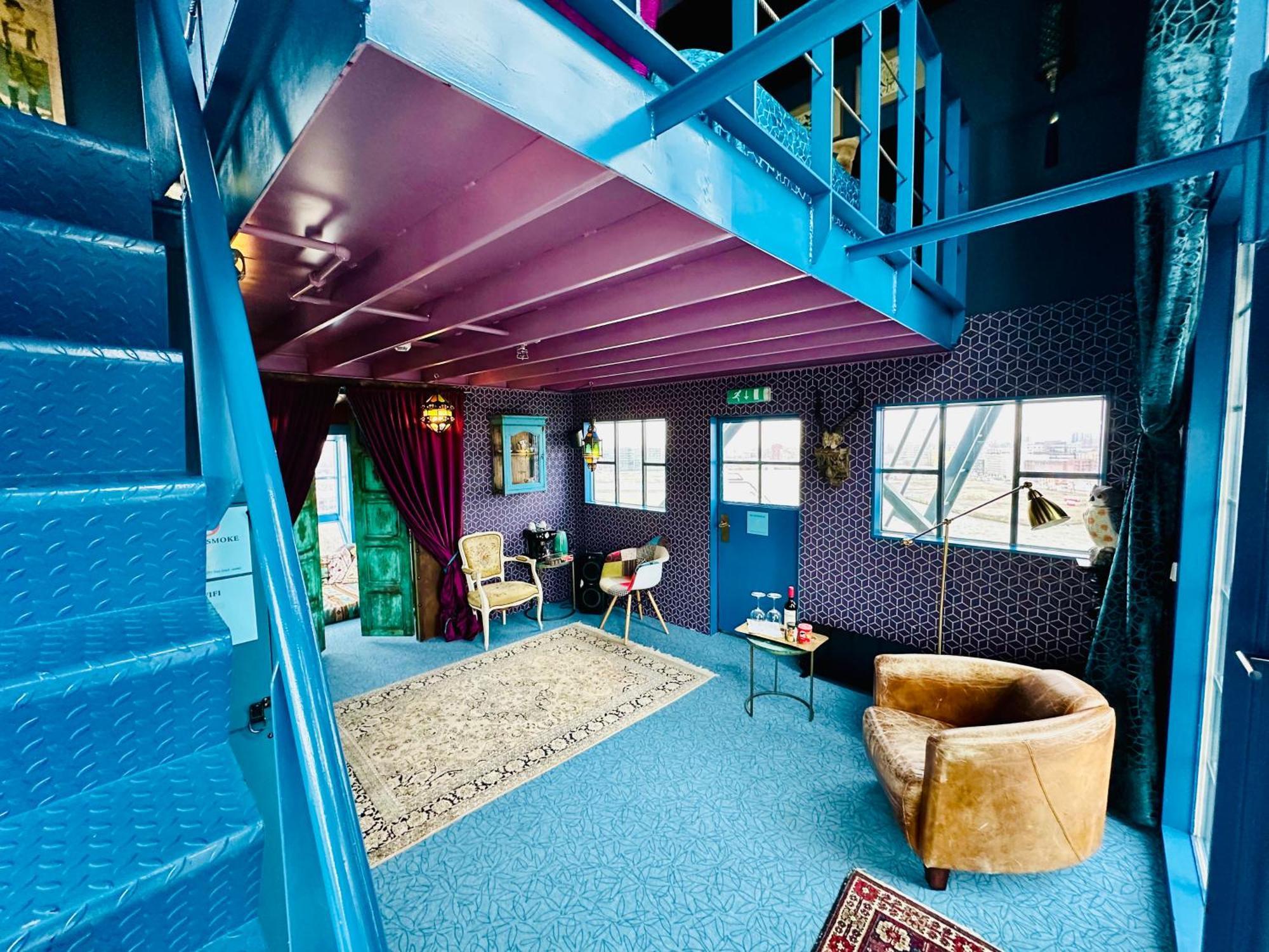 Crane Faralda Hotel Amsterdam