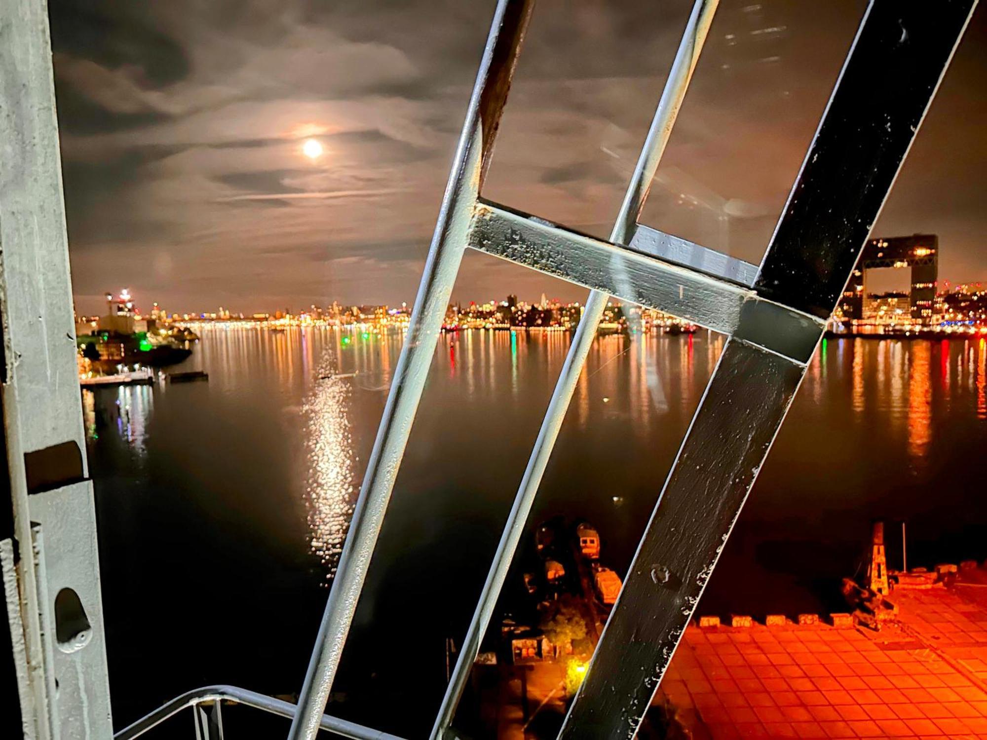 Crane Faralda 5* Amsterdam