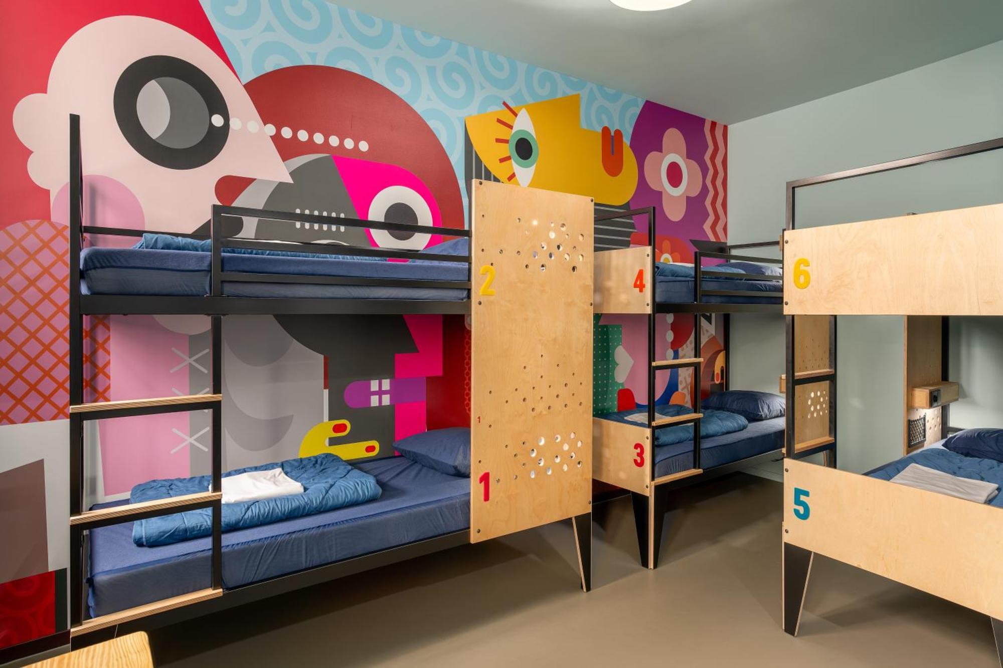 Stayokay Stadsdoelen - Refurbished November 2024 Hostal Ámsterdam