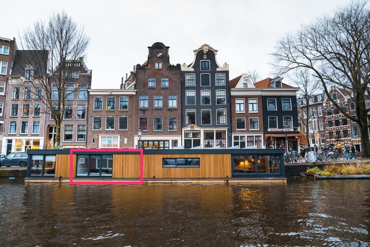 2 Houseboat Prinsengracht Bed & Breakfast *