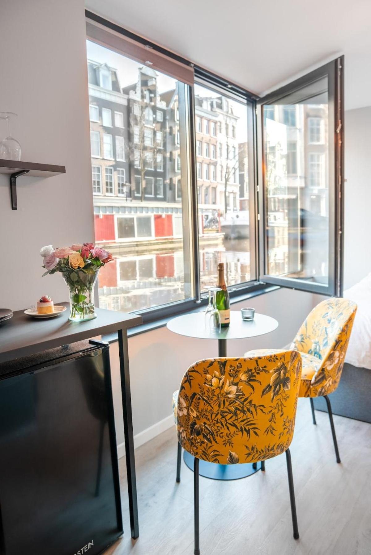 Couette-café 2 Houseboat Prinsengracht *