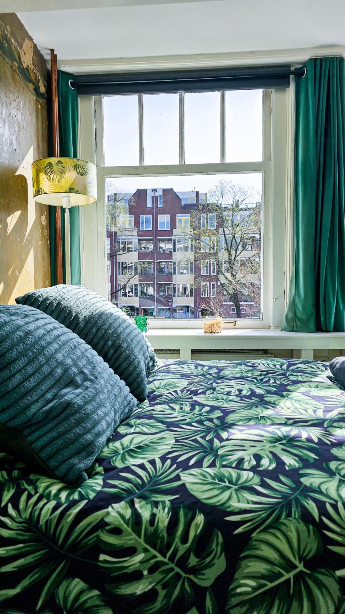 Hébergement de vacances Large En-suite In Historic Canalhouse From 1729 Amsterdam