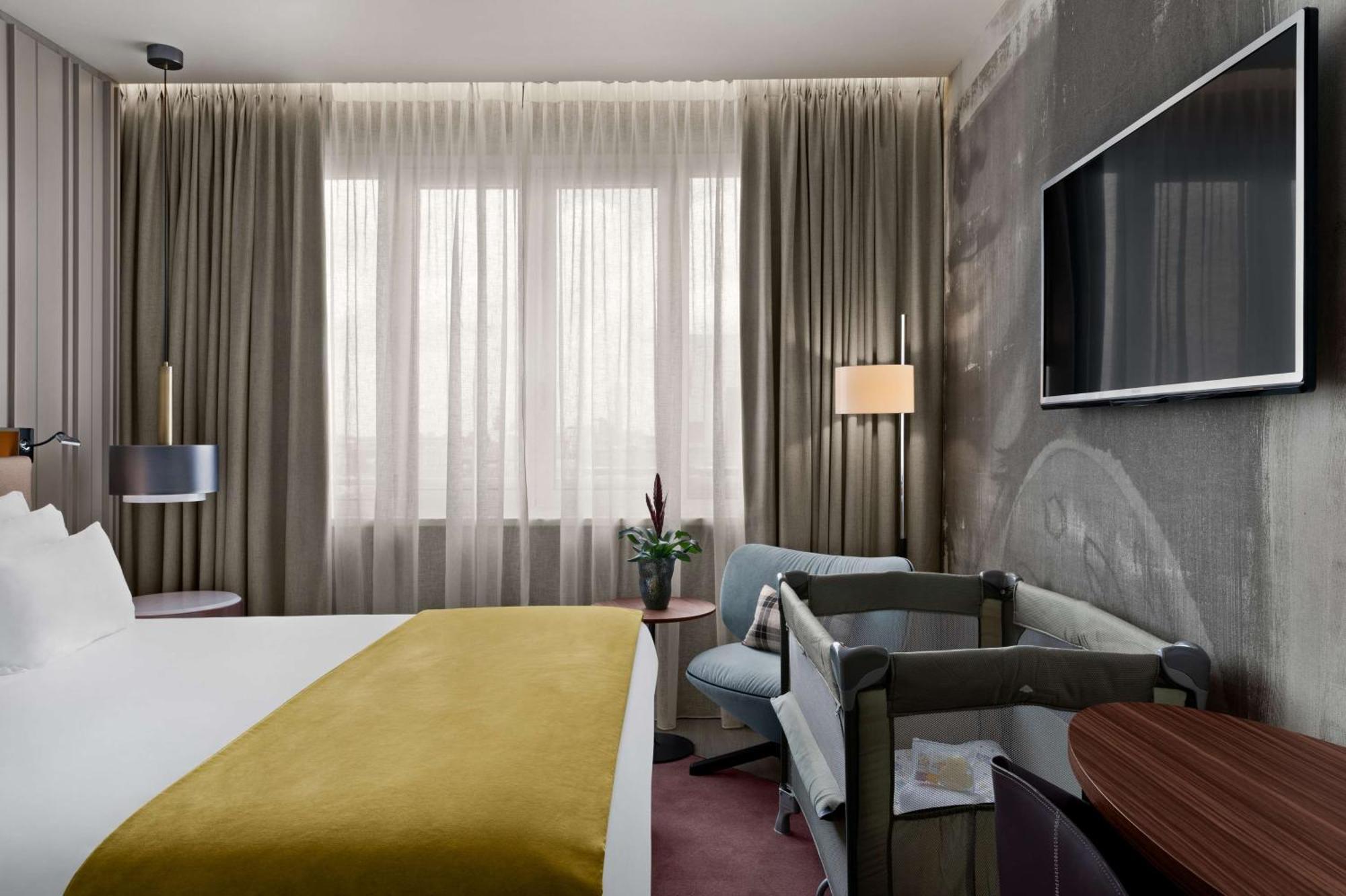 Nh Collection Flower Market Hotel