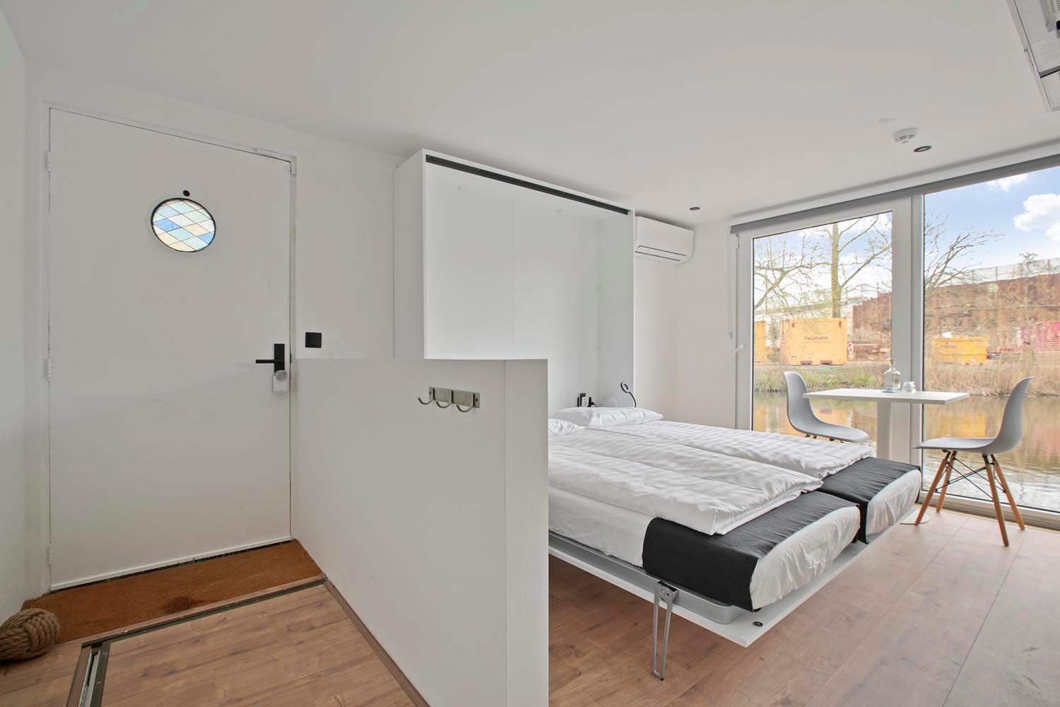 Houseboat The New - Nieuwe Bed & Breakfast Amsterdam