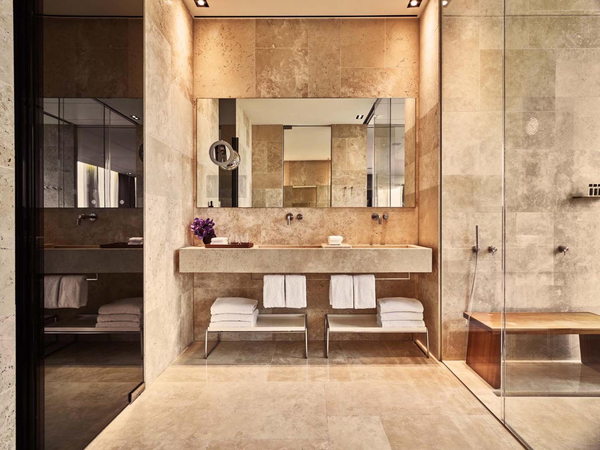 Conservatorium Hotel 5*
