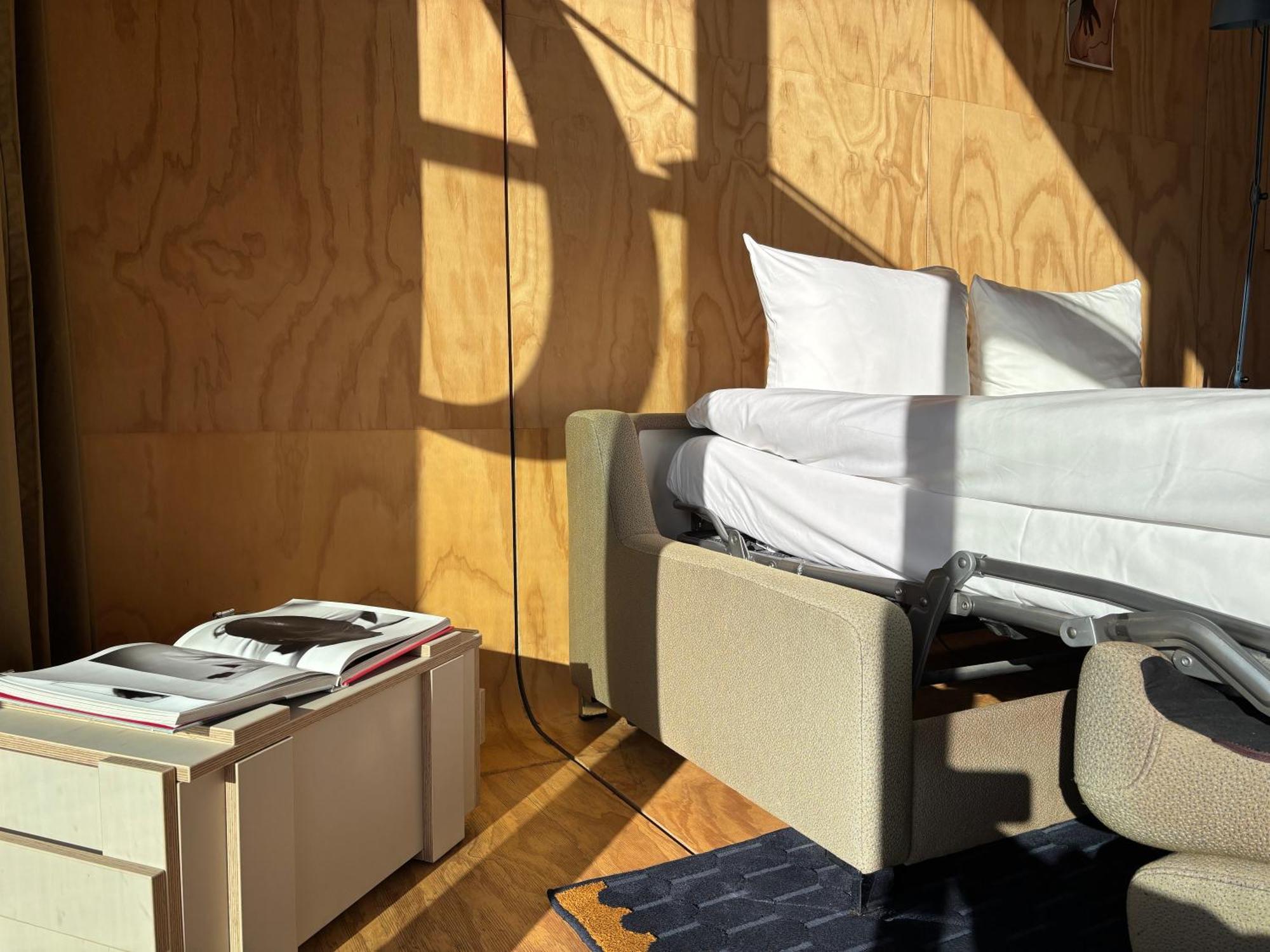 Basecamp Hotel