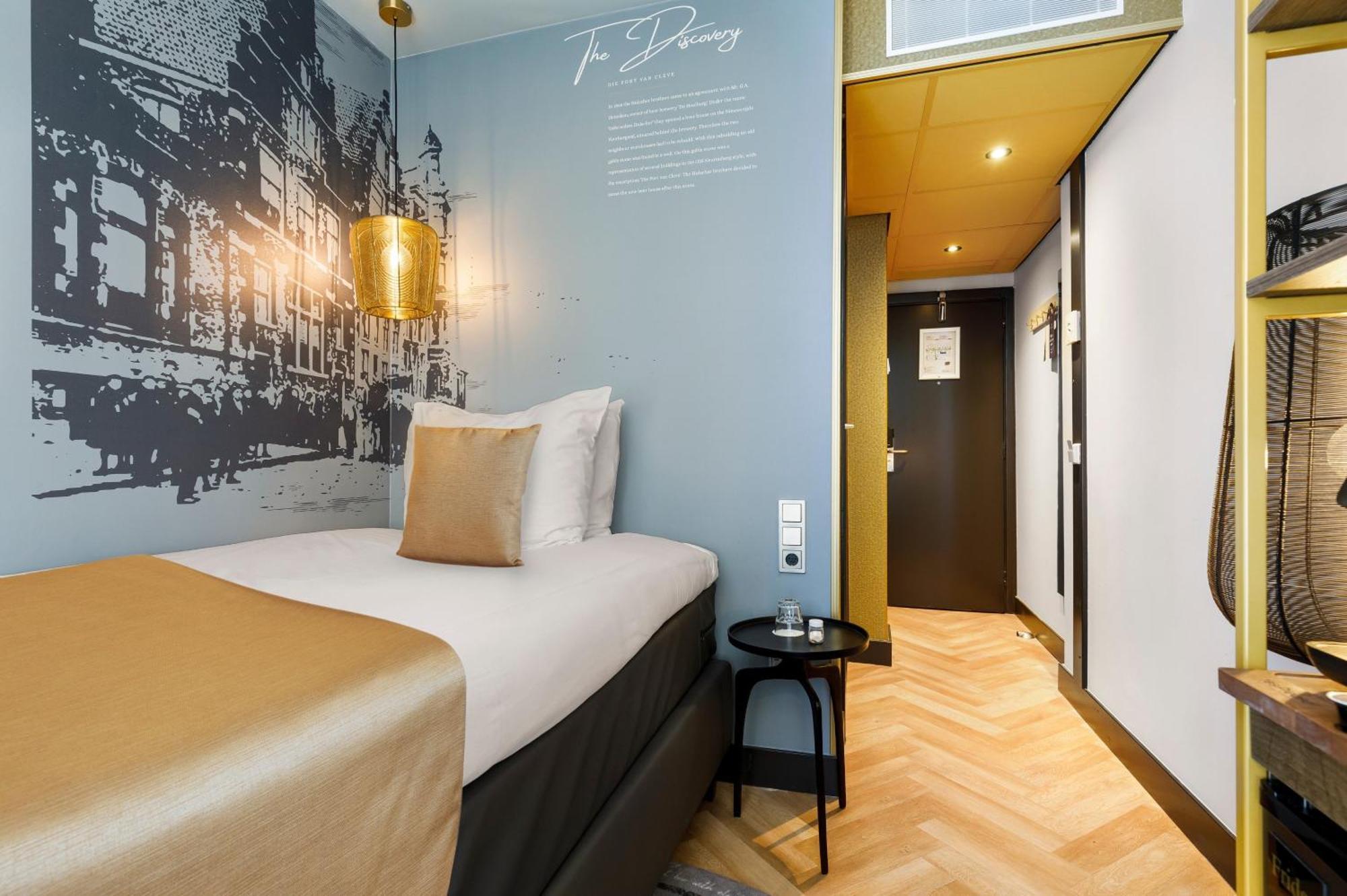Port Cleve Hotel
