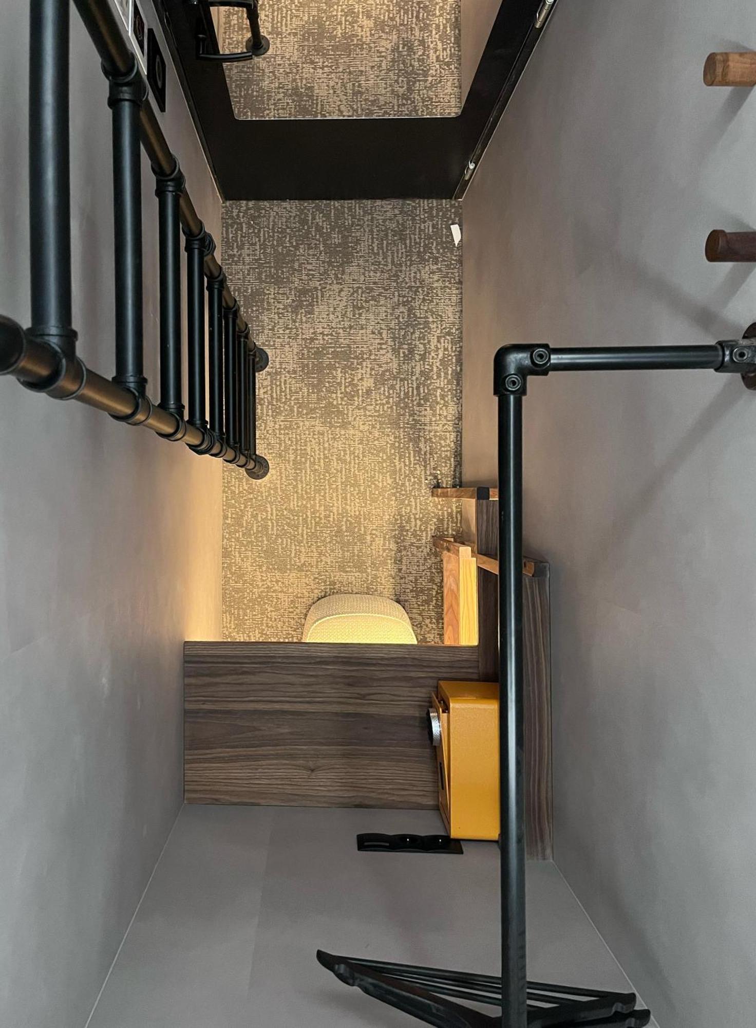 The Hyve Capsule Hotel a capsule *