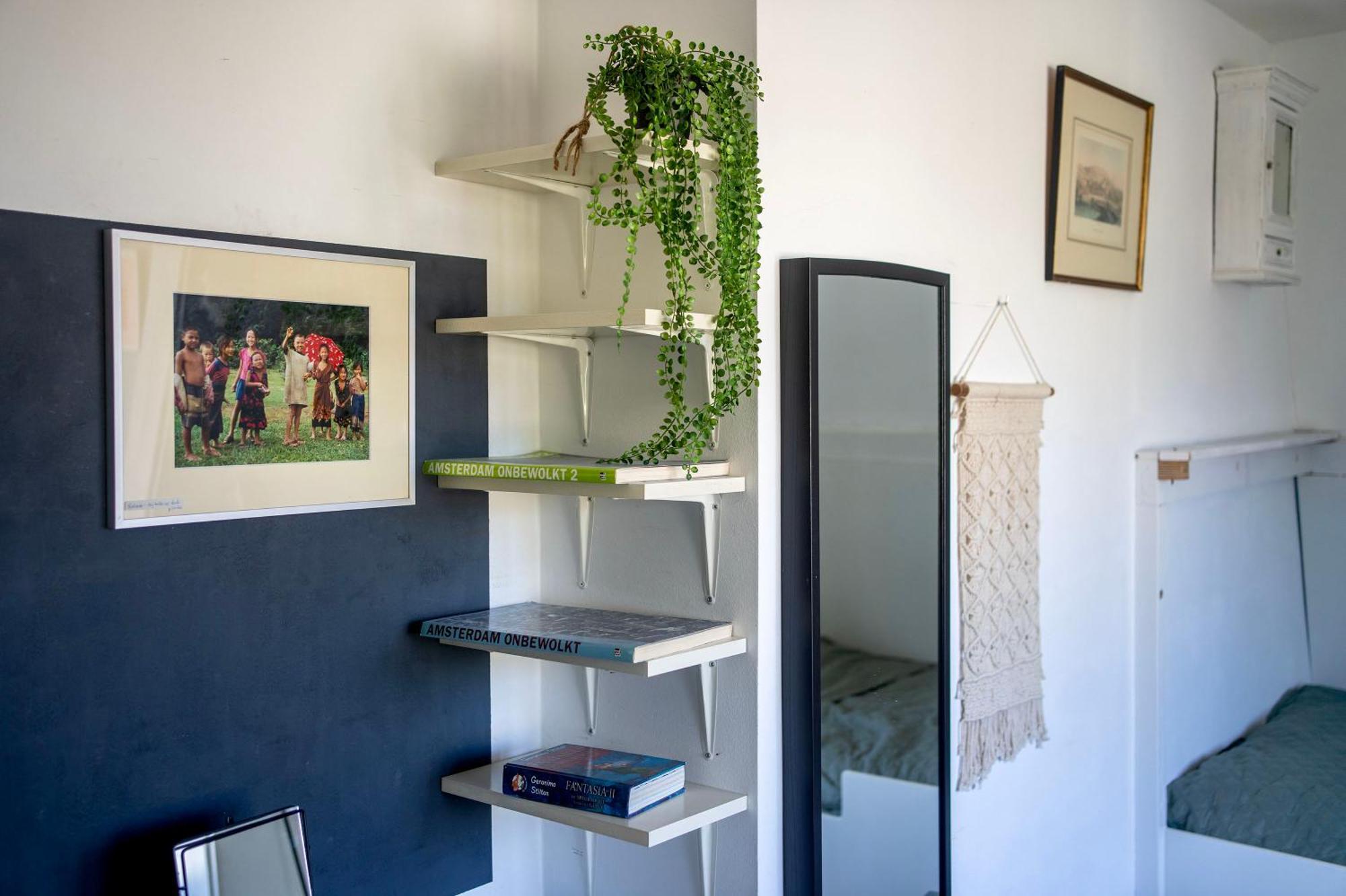 Your Own Floor In Authentic Picturesque Dikehouse Appartamento