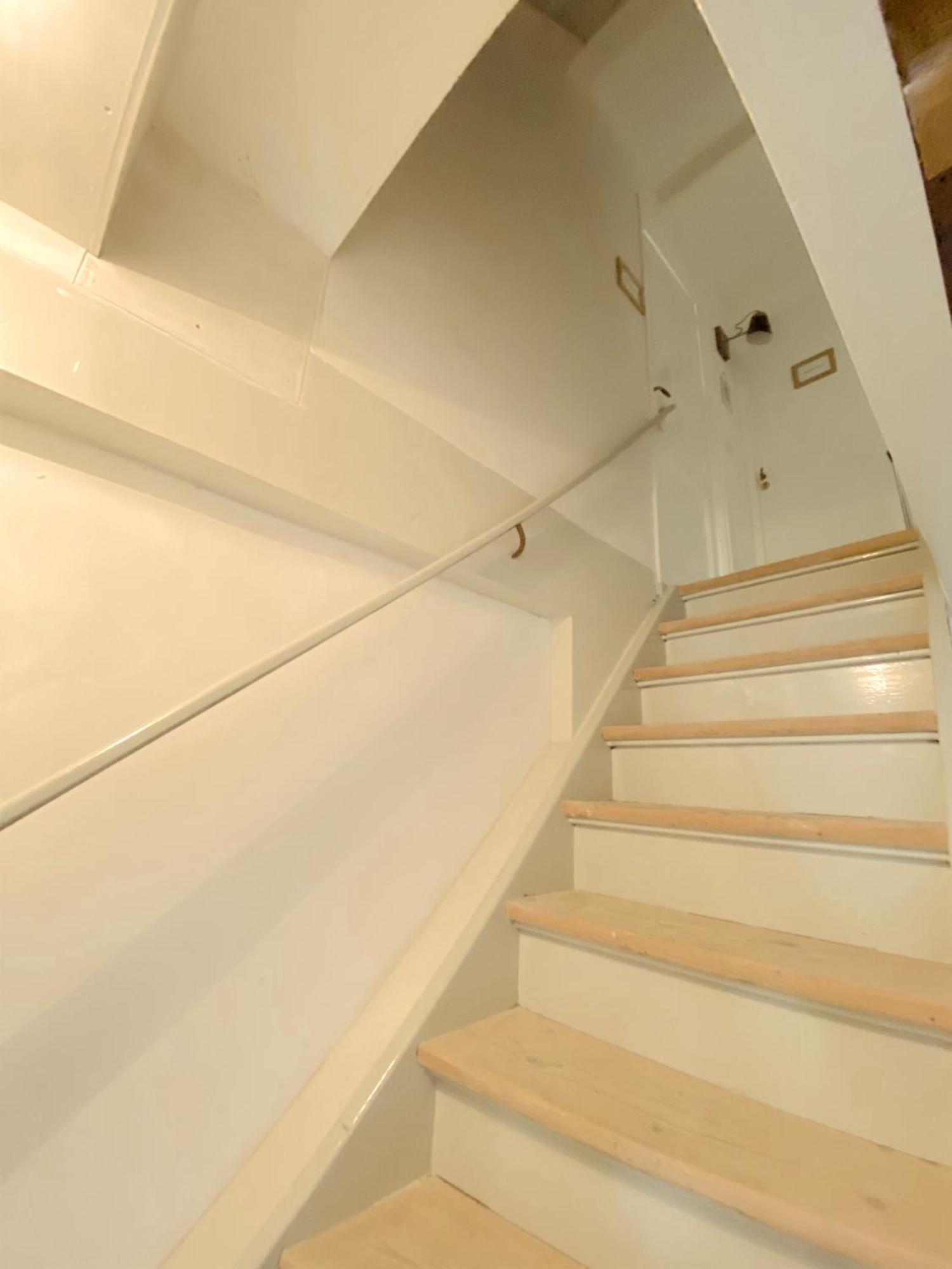Vakantiehuis Large En-suite In Historic Canalhouse From 1729 *