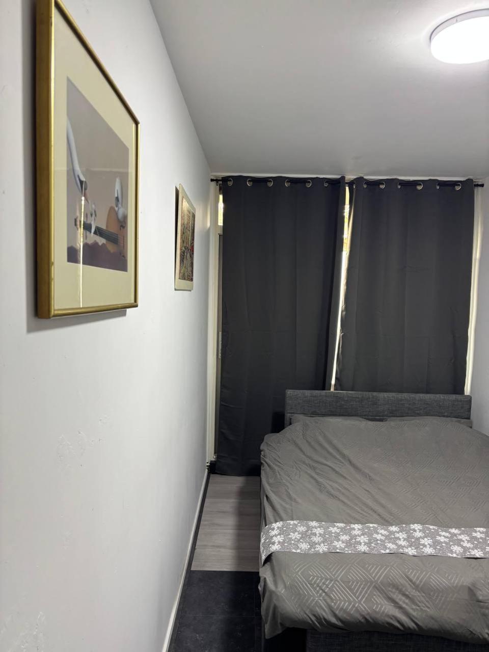 Entire In A Shared In Noord Close To The Center Station Apartment Amsterdam