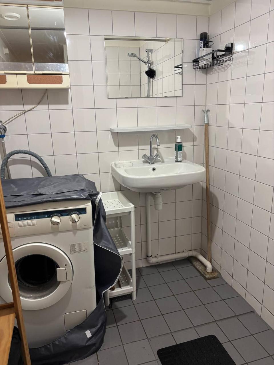 Apartment Entire In A Shared In Noord Close To The Center Station *