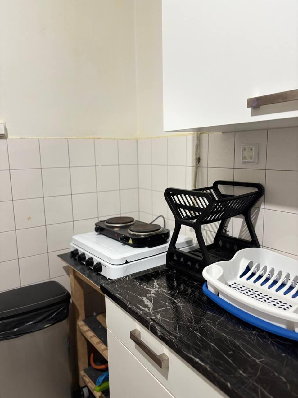Entire In A Shared In Noord Close To The Center Station Apartment *