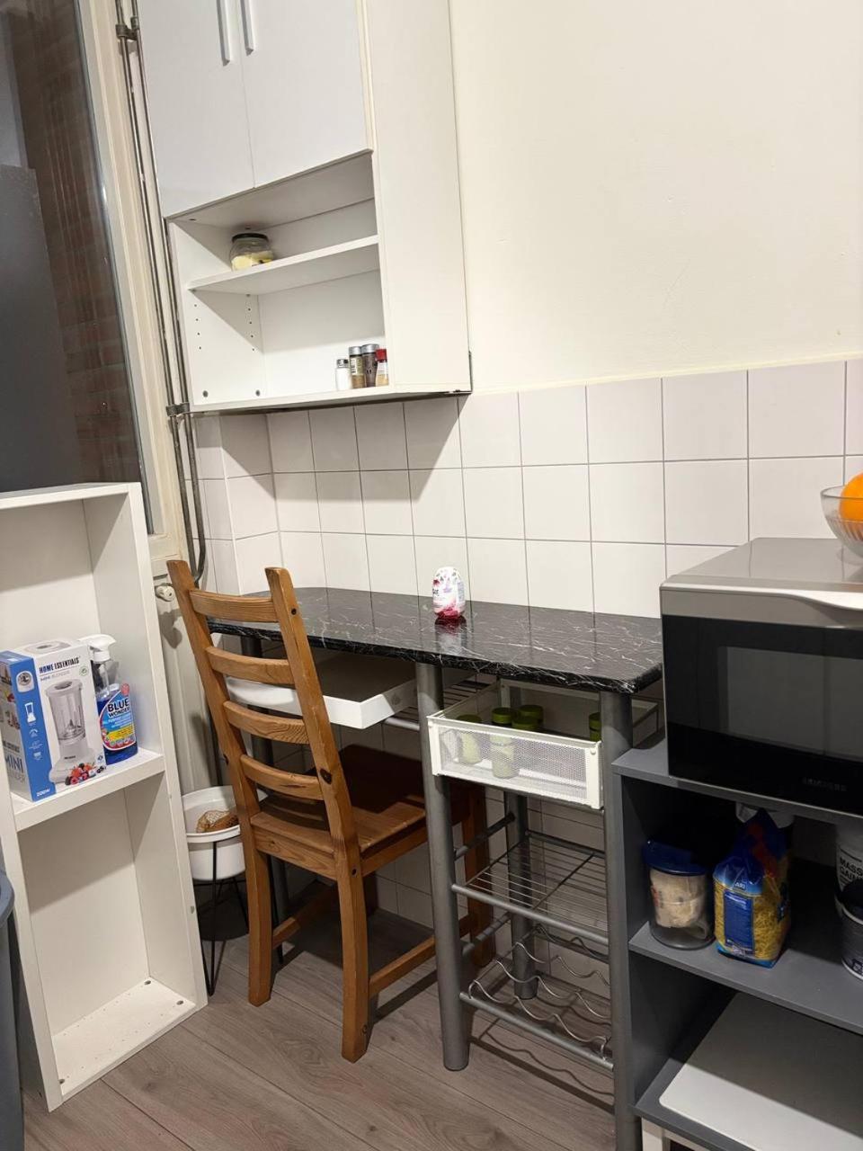 Entire In A Shared In Noord Close To The Center Station Amsterdam