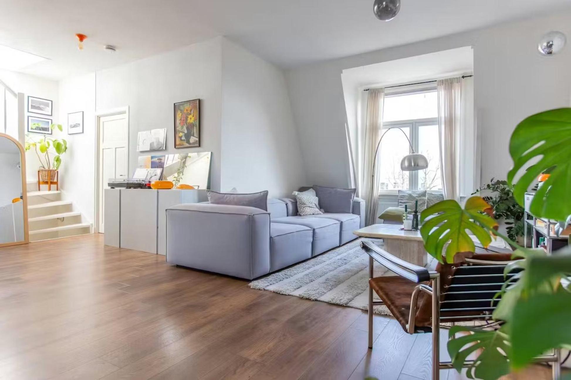 Cozy 2 Bedrooms - Check Profile * Amsterdam