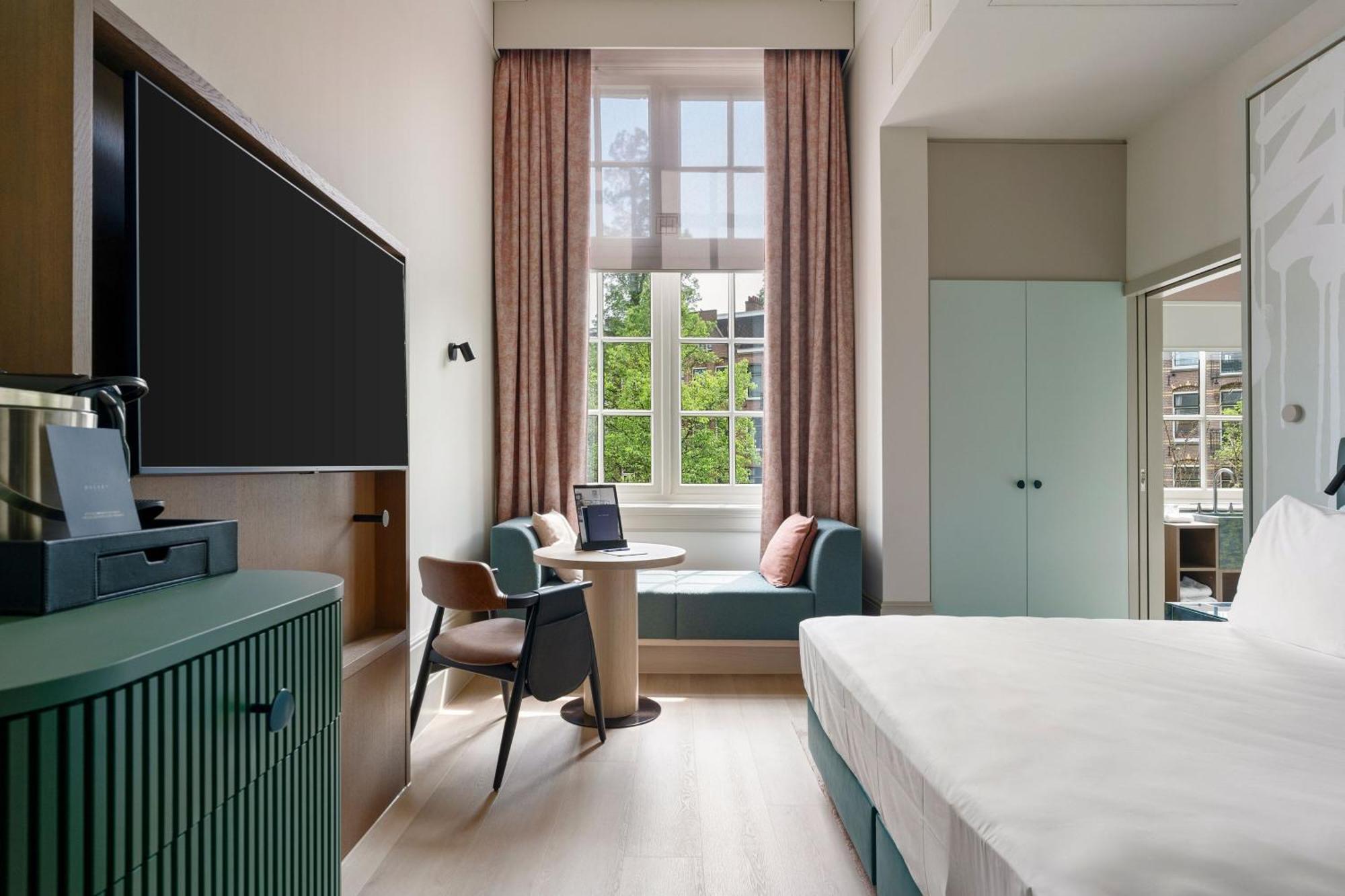 The College Hotel 5*