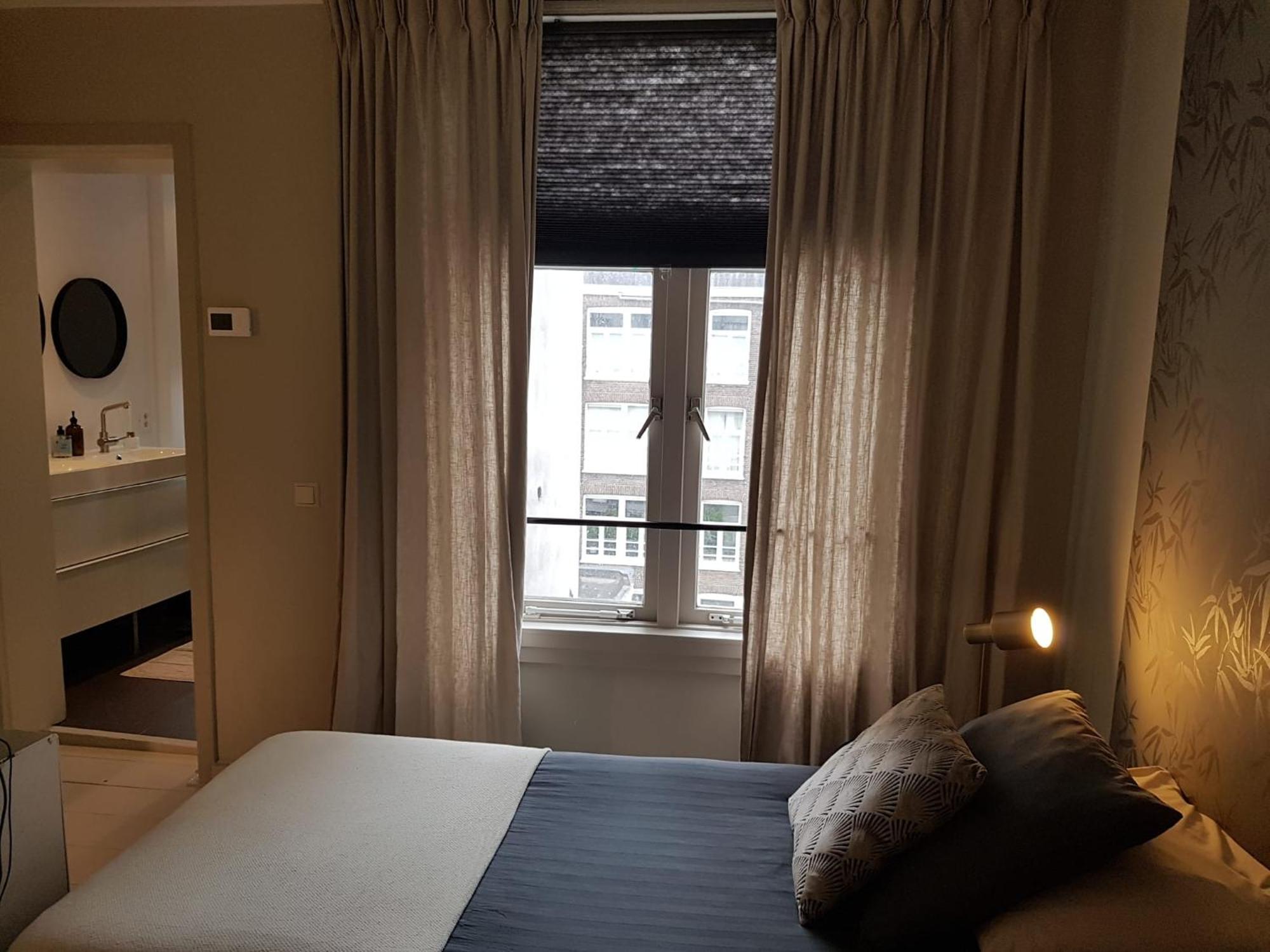 The Superstay Boutique Guestroom * Amsterdam