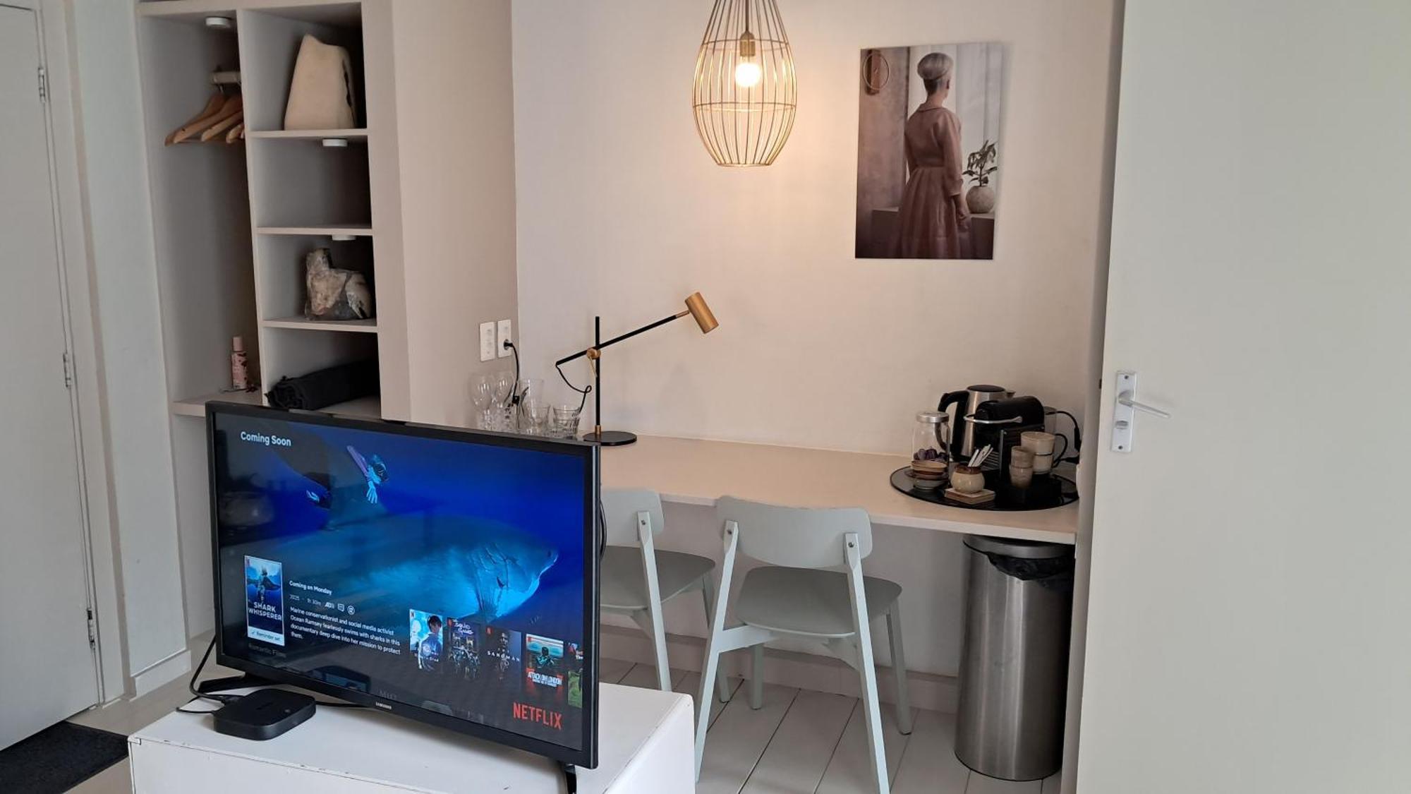 The Superstay Boutique Guestroom Amsterdam